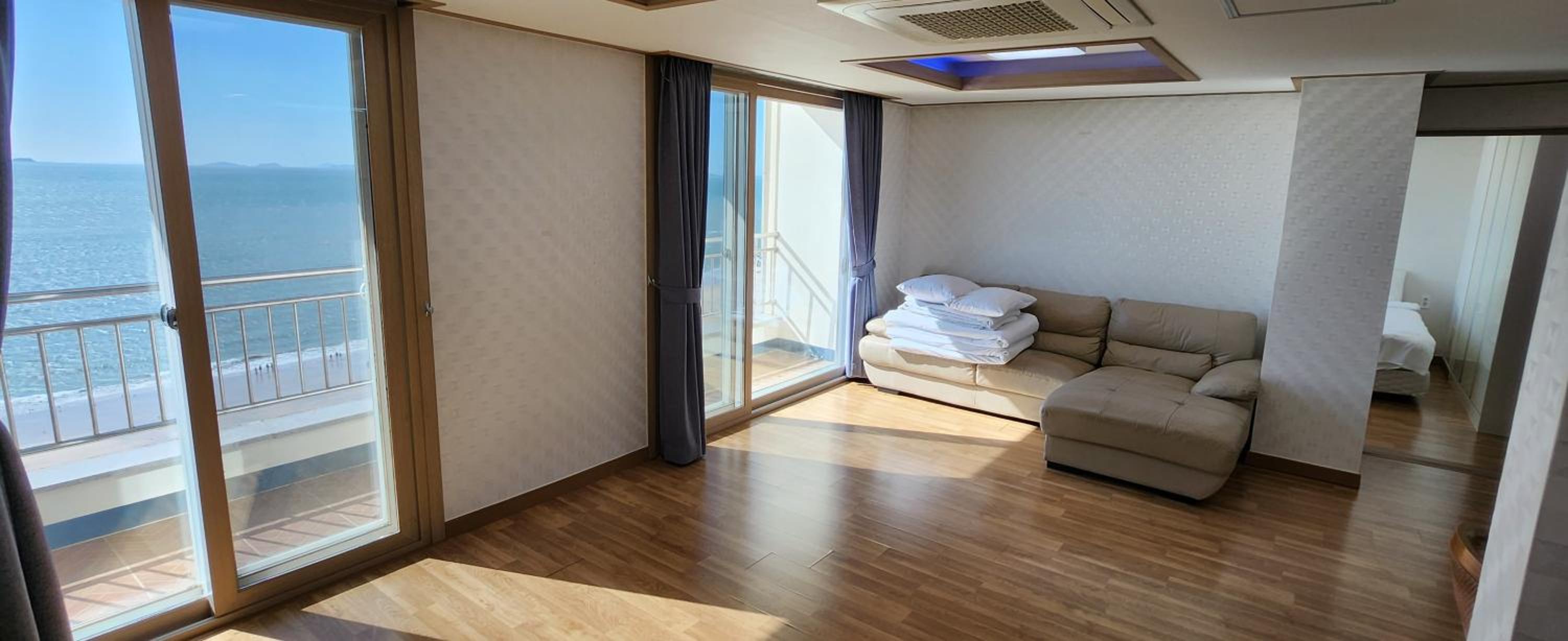Penthouse Suite - Condo style oceanview with Balcony - Photo 1
