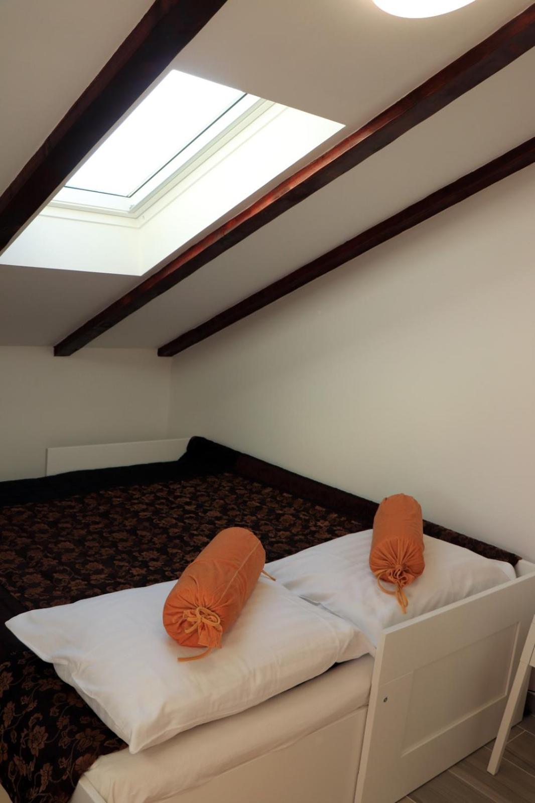 Two-Bedroom Apartment with Terrace and Sea View photo 2