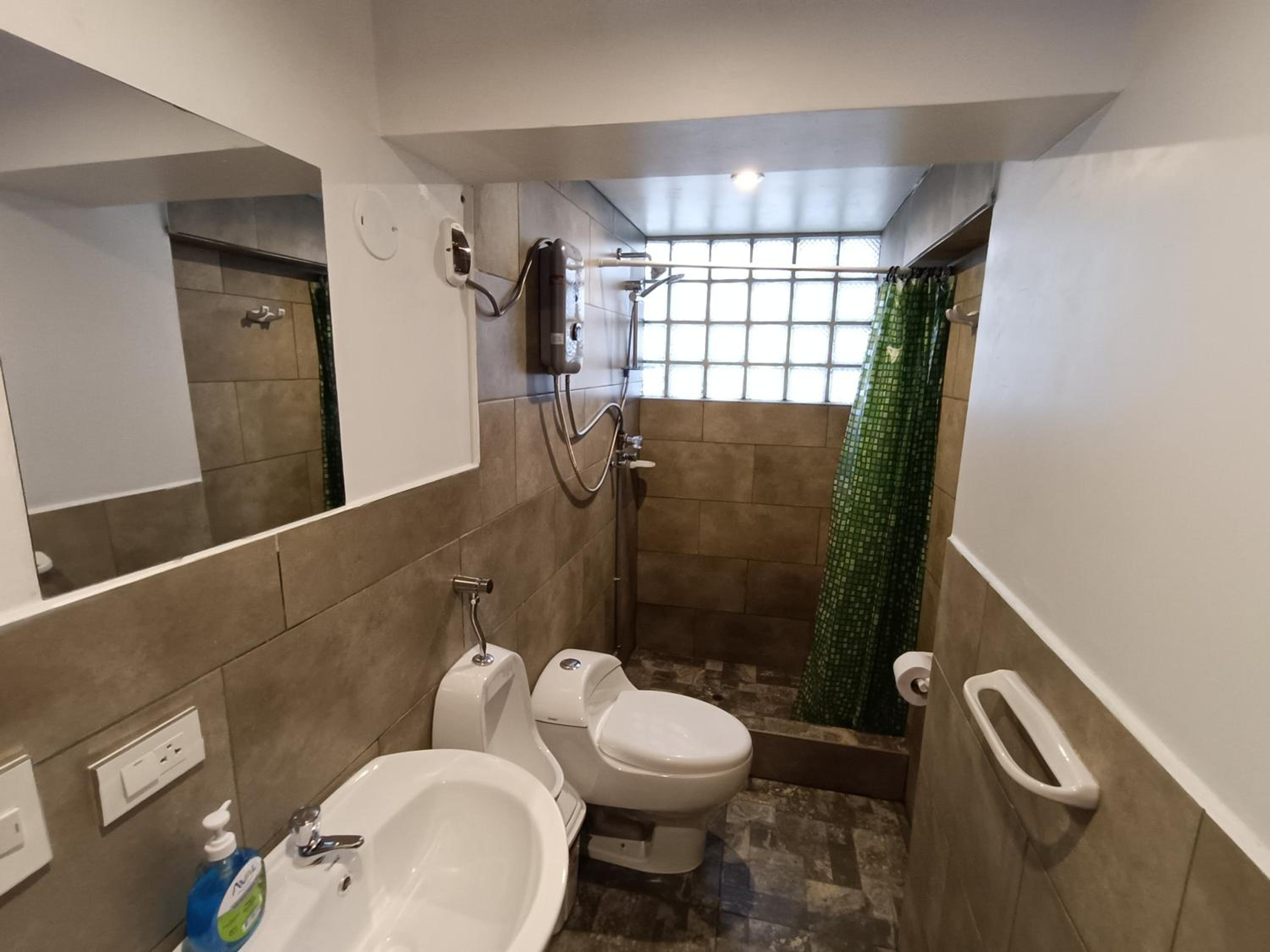 Double Room with Private Bathroom photo 3