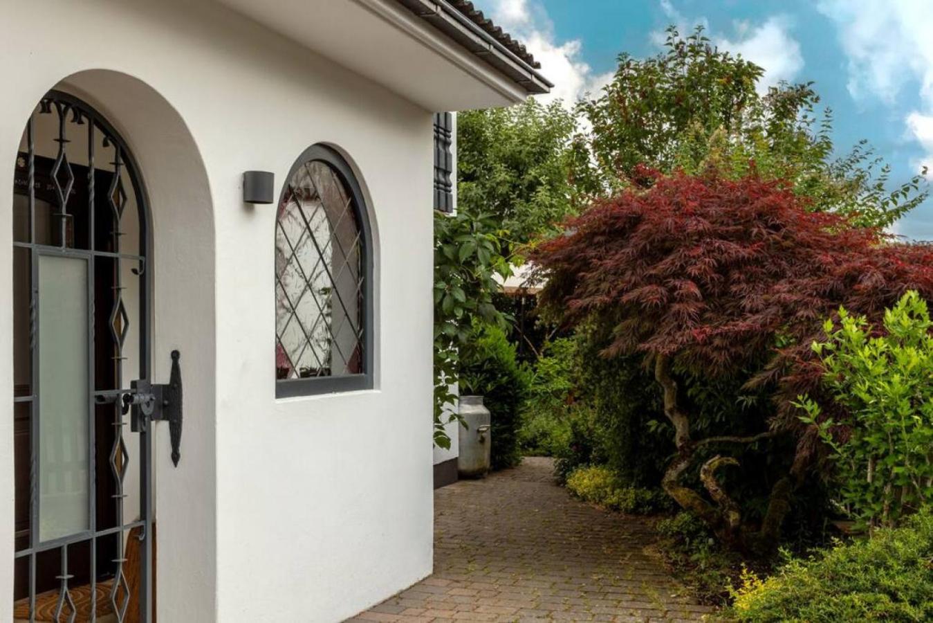 One-Bedroom House photo 2