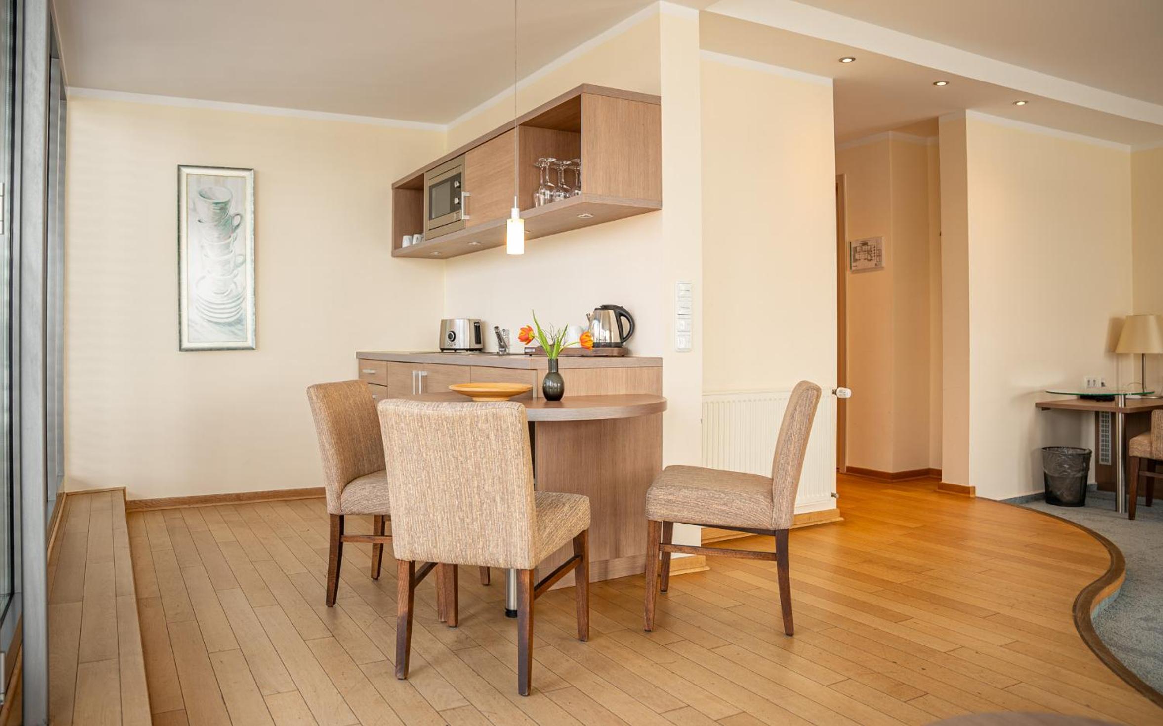 Junior Suite with Sea View - Photo 2