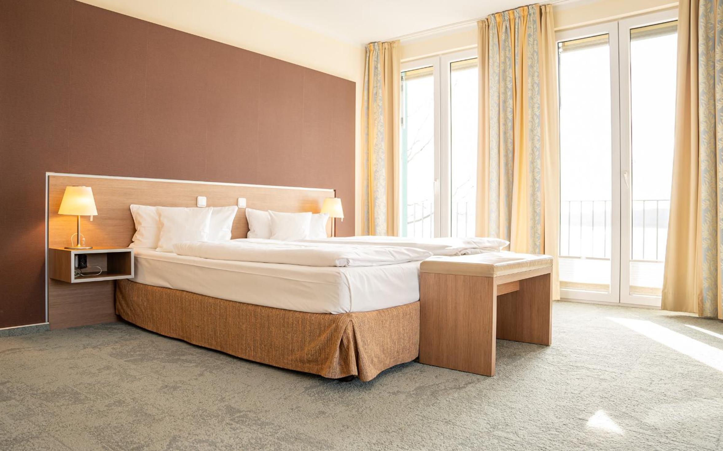 Junior Suite with Sea View - Photo 1