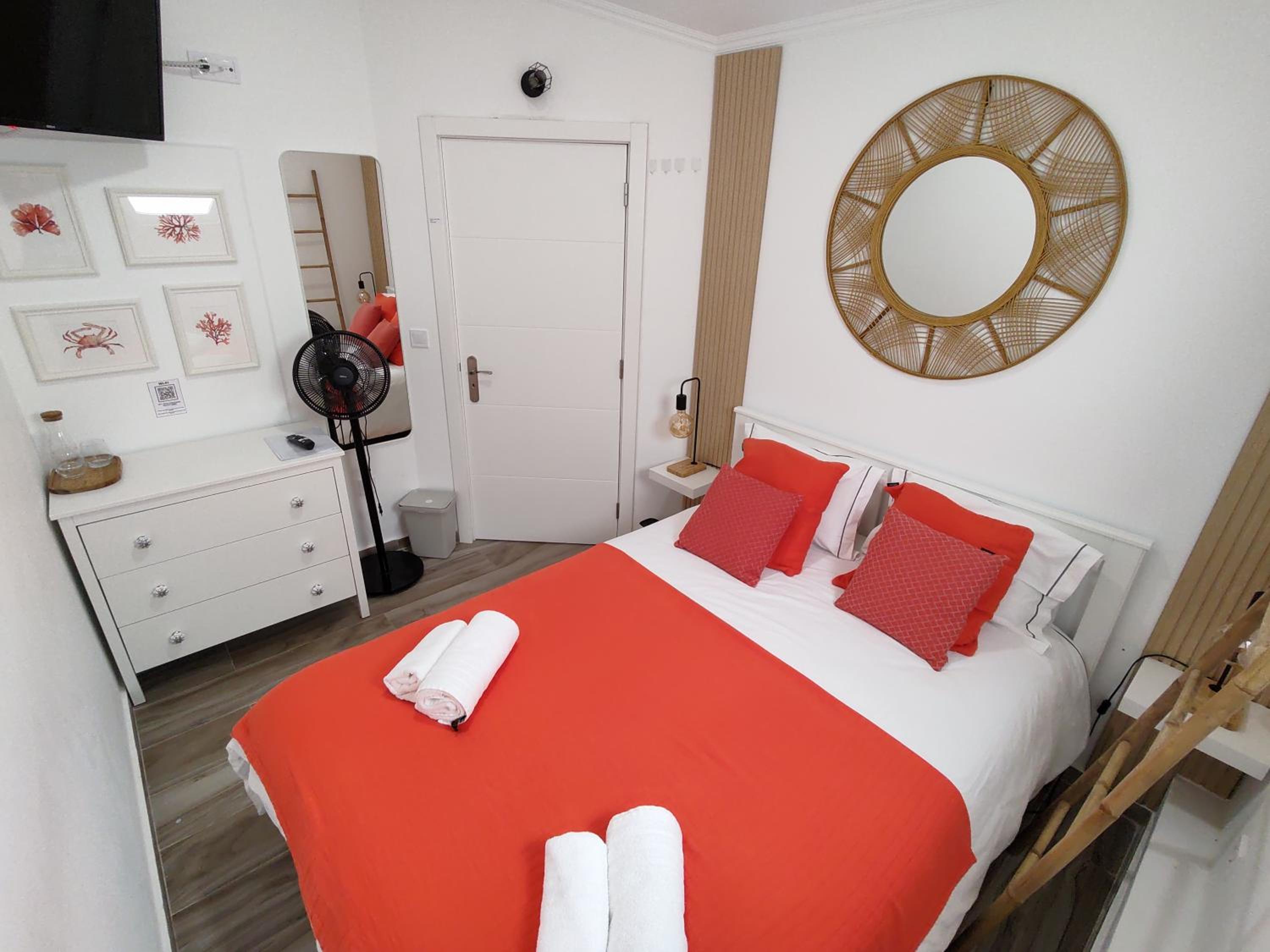 Standard Double Room with Shared Bathroom photo 3