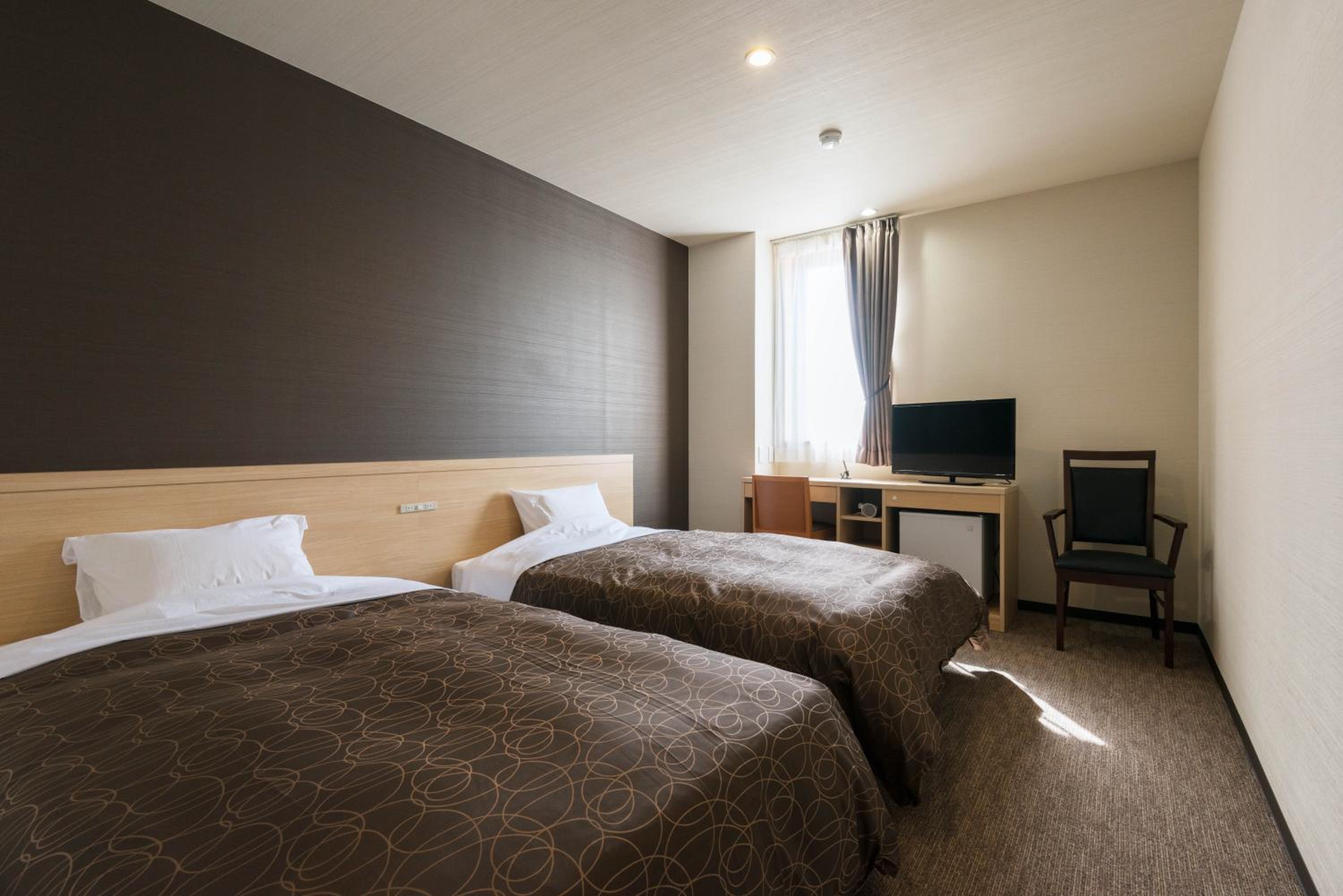 Standard Twin Room - Non-Smoking