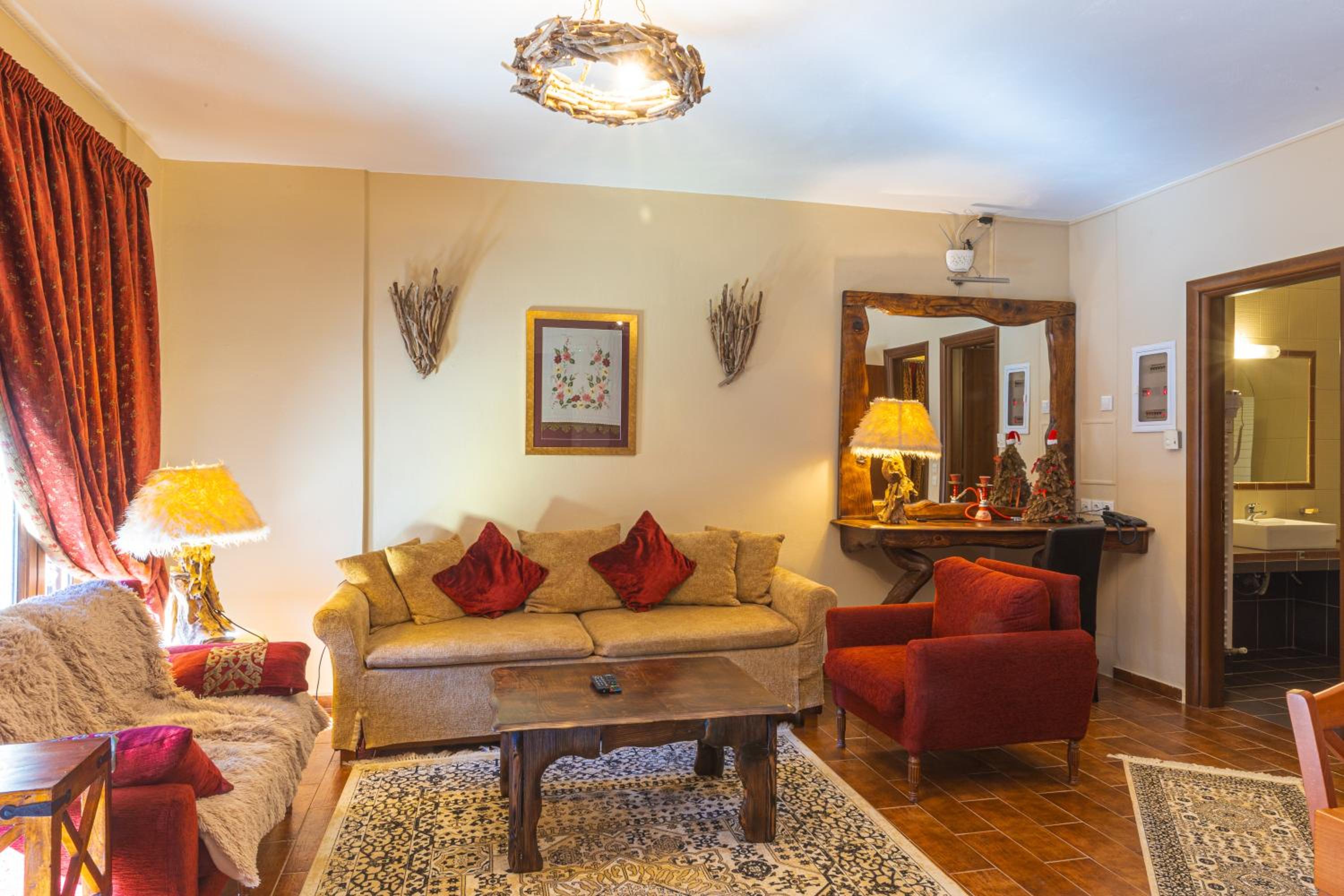 Two-Bedroom Suite - Photo 18