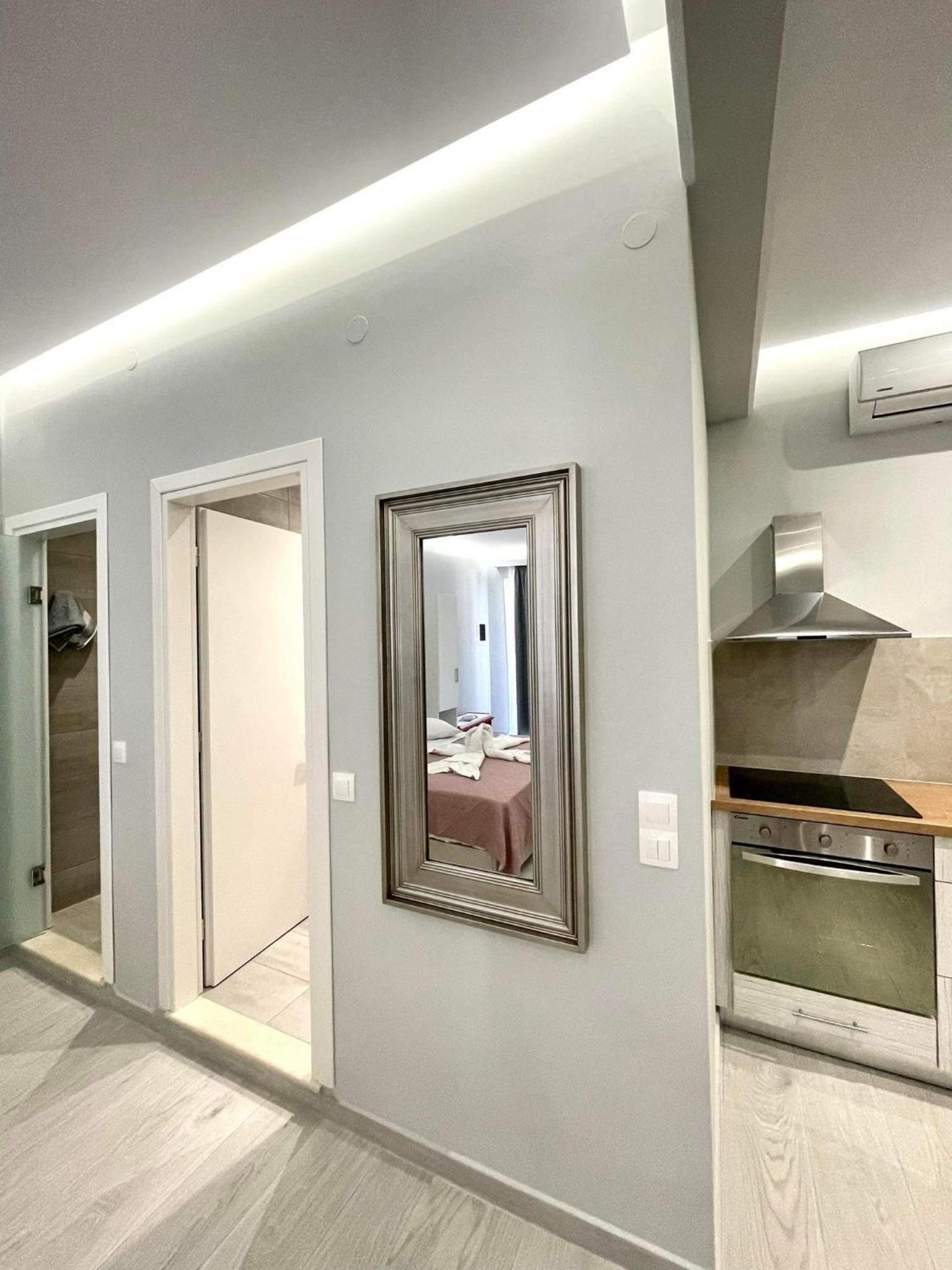 Apartment with Terrace photo 3