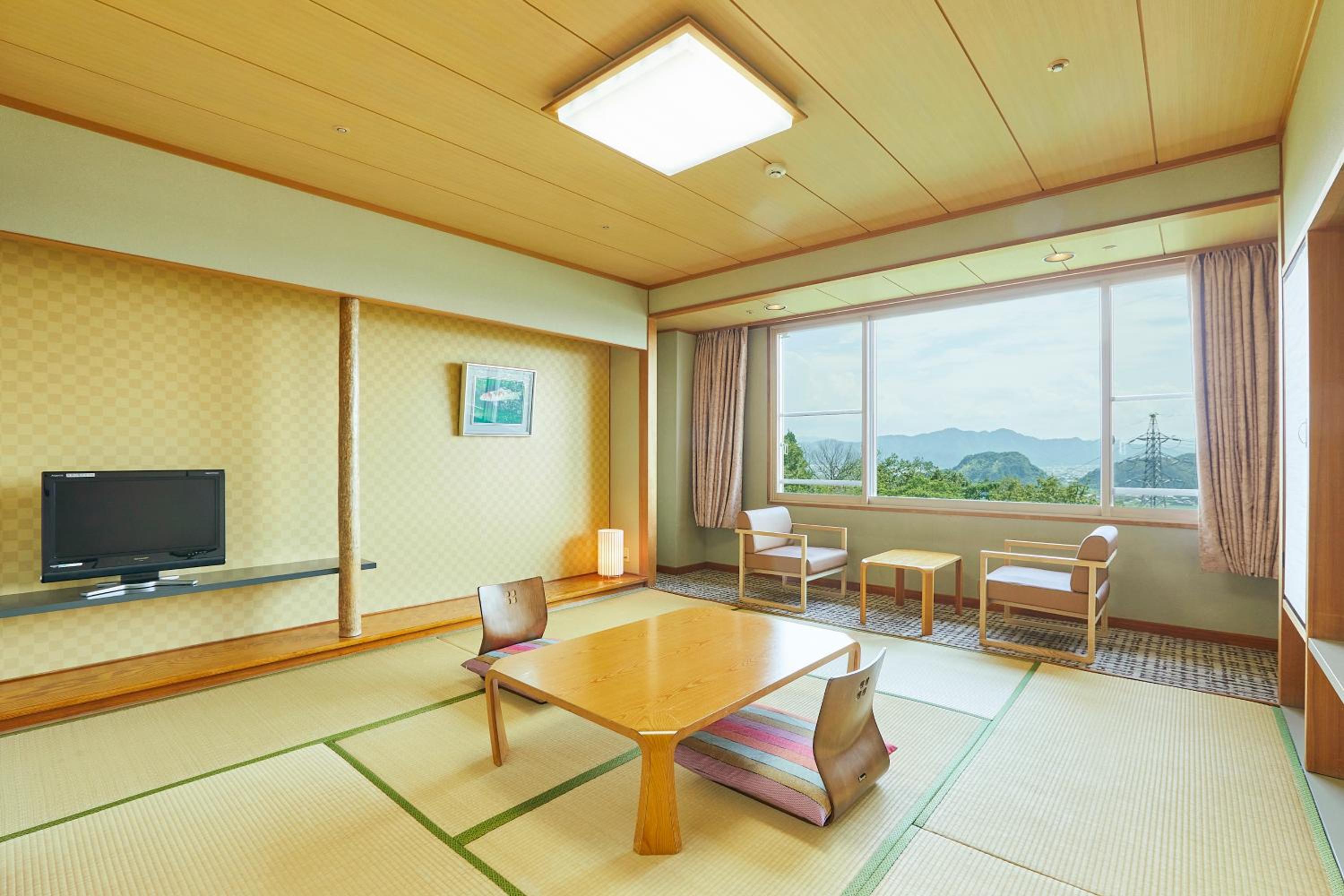 Japanese-style Room with 10 Tatami (MAX 5 Adults)