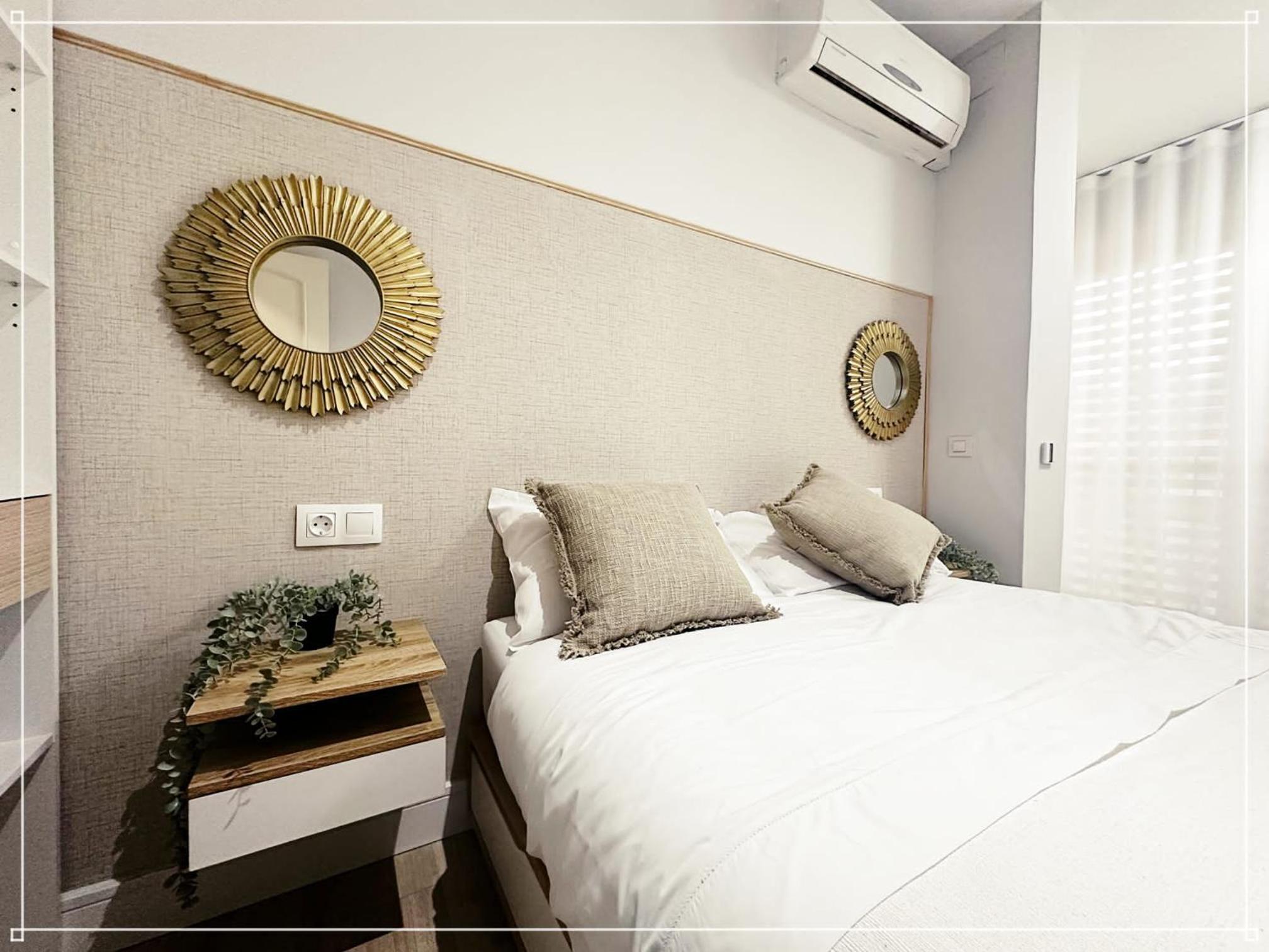Double Room with Private External Bathroom photo 2