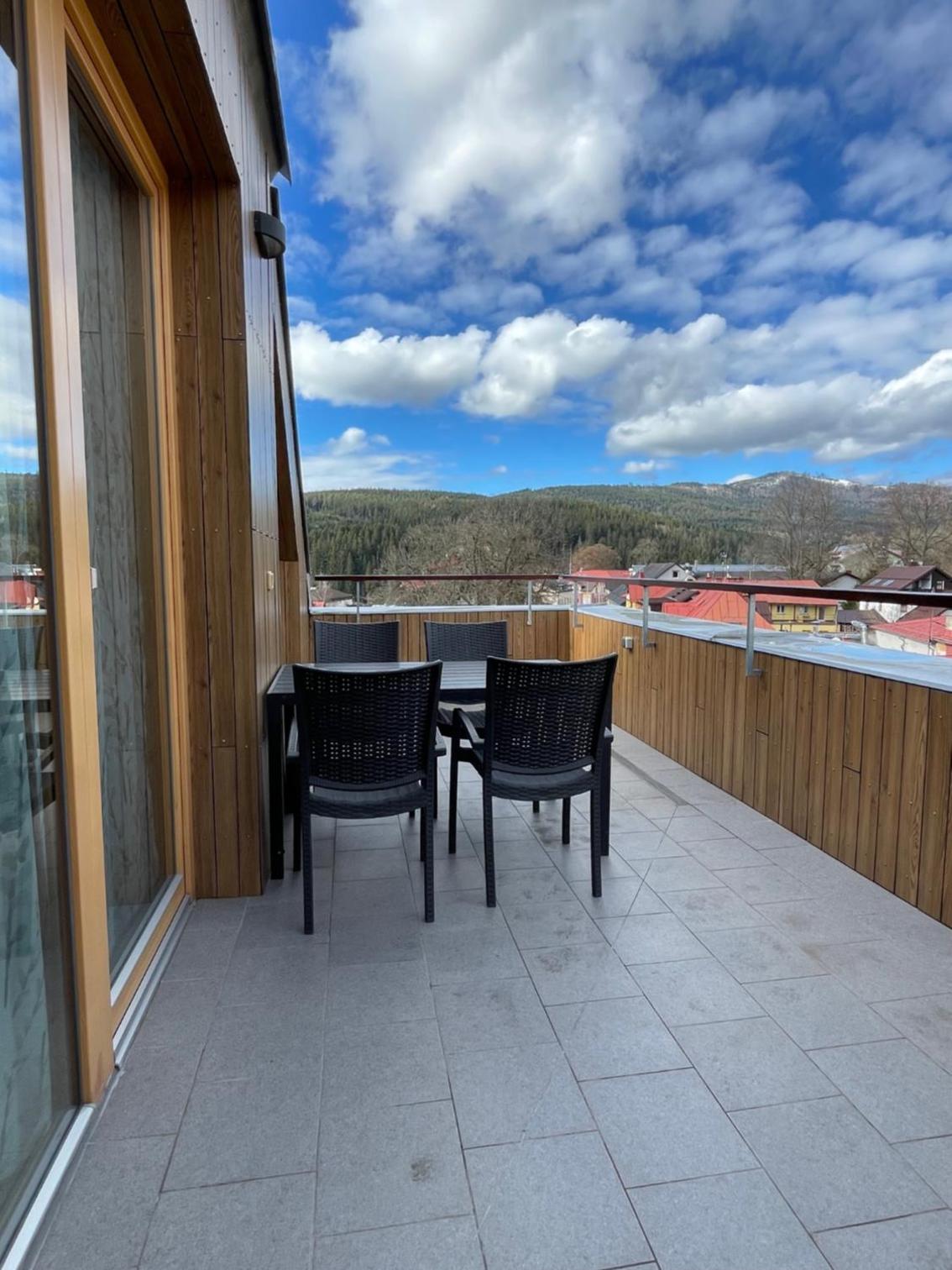 Apartment with Terrace photo 2