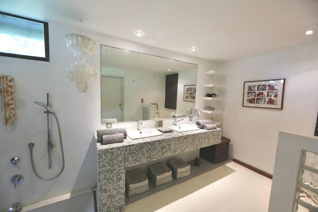 Villa - Photo 4