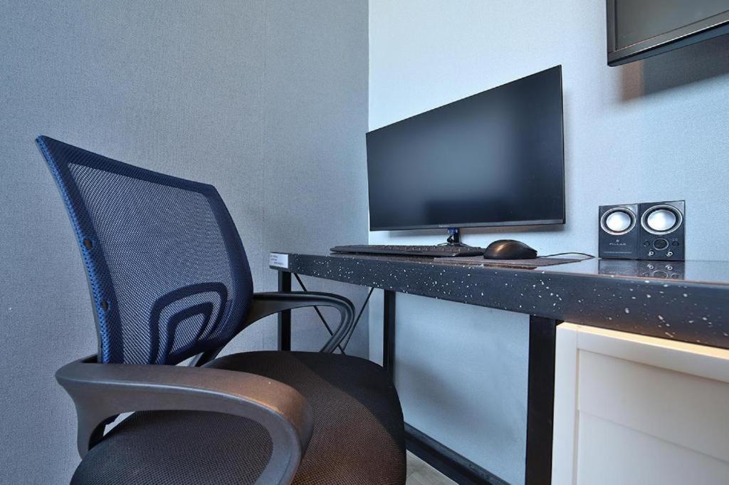 Standard Double Room - No Parking - Photo 2
