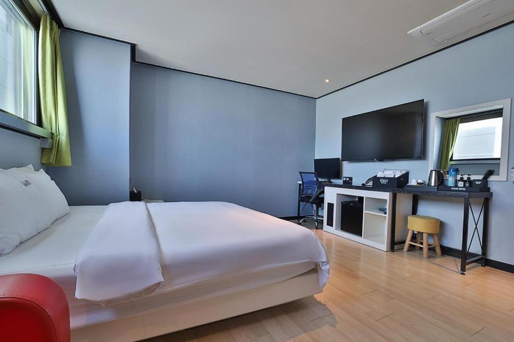Standard Double Room - No Parking - Photo 6