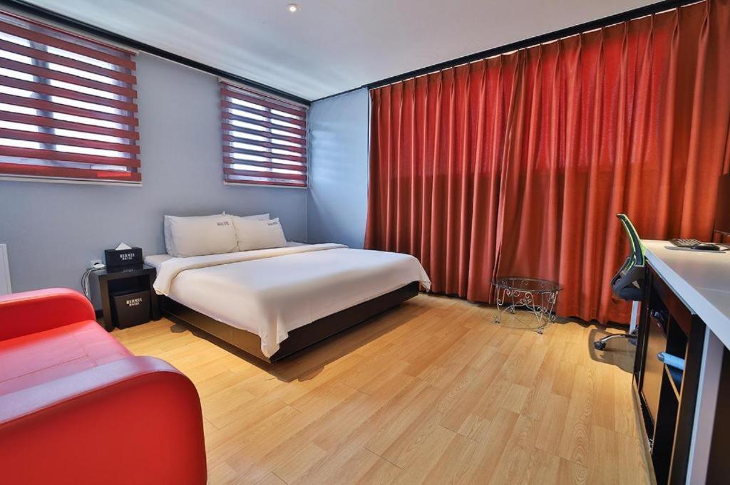 Deluxe Double Room - No Parking - Photo 1