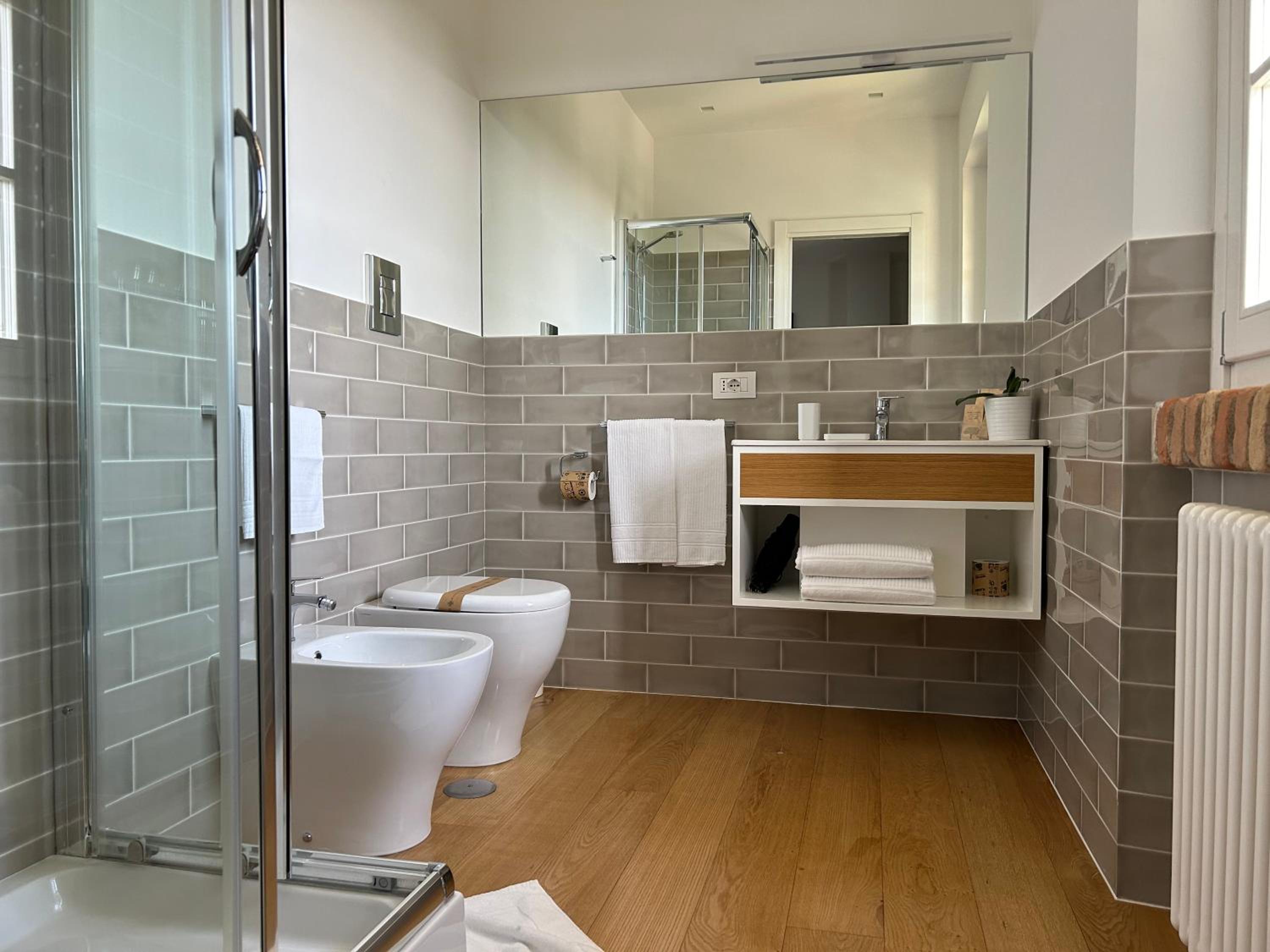 Standard Double Room - Photo 2