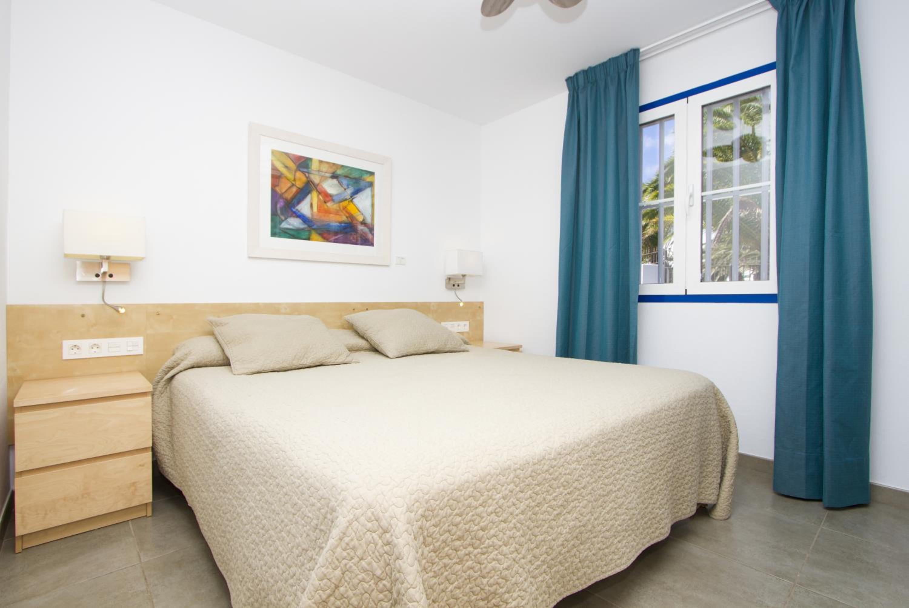Superior Two-Bedroom Apartment - Photo 7