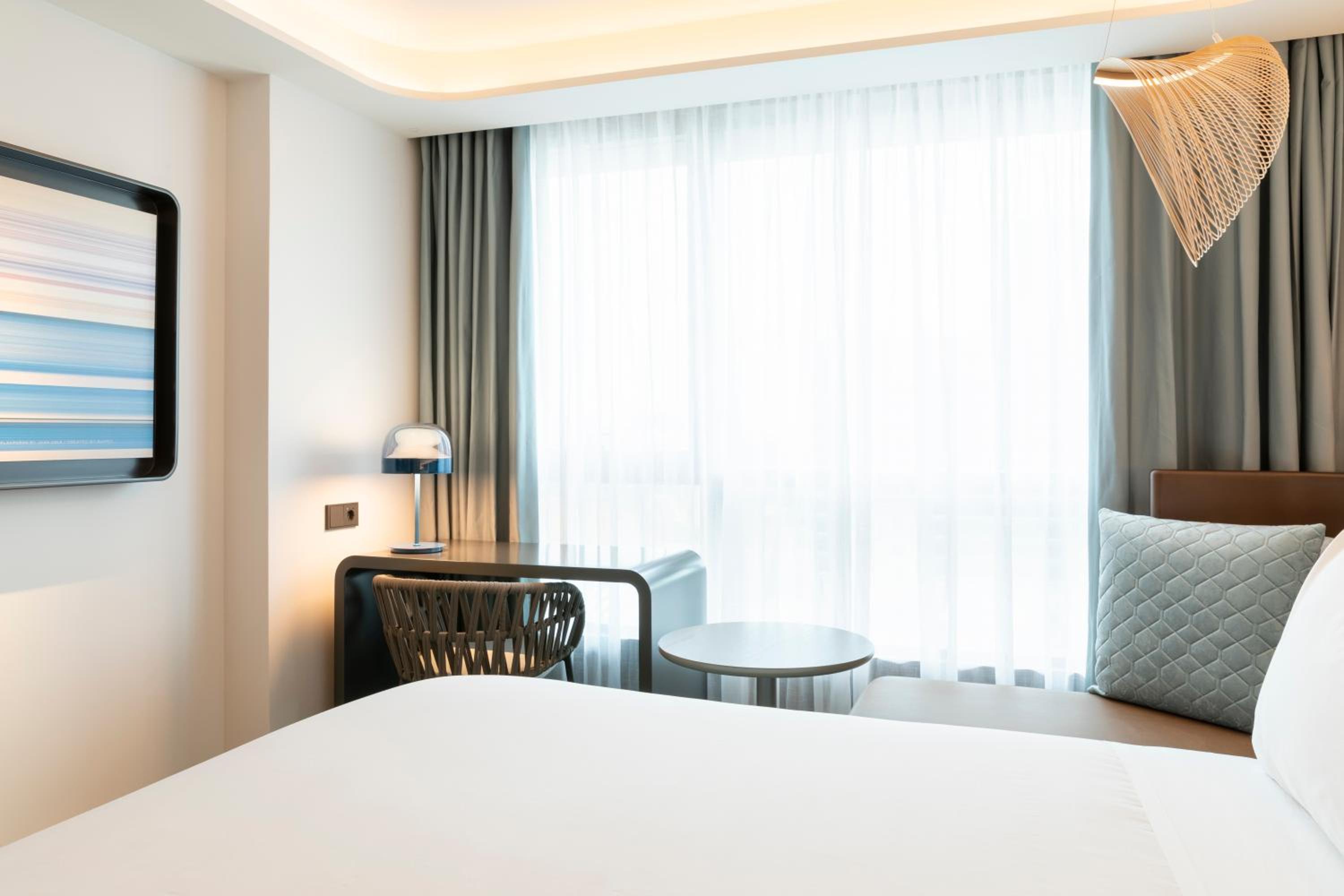 Standard King Room