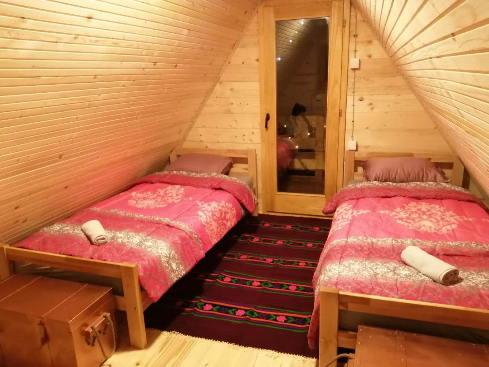 One-Bedroom House photo 1