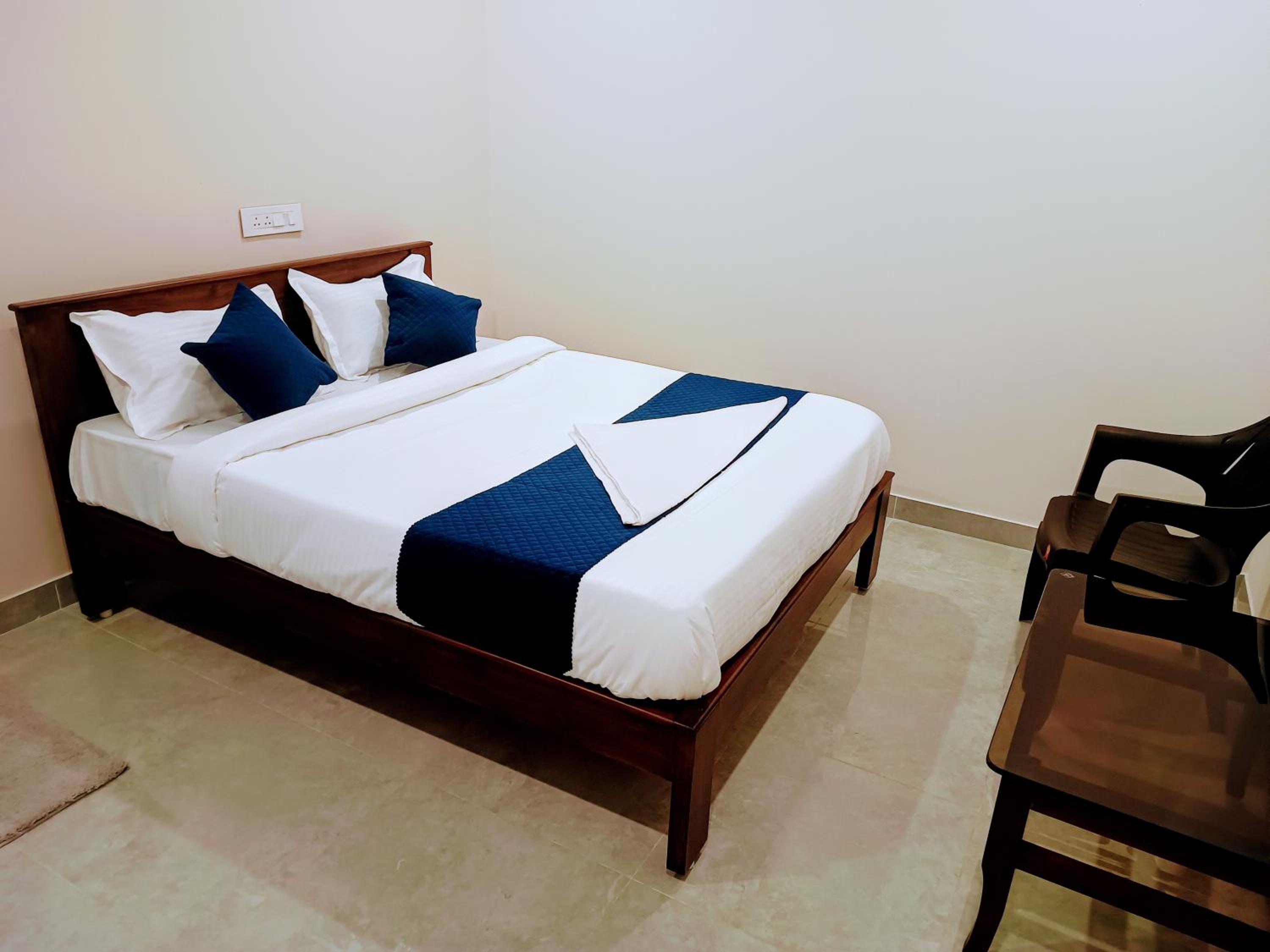 Superior King Room - Photo 4