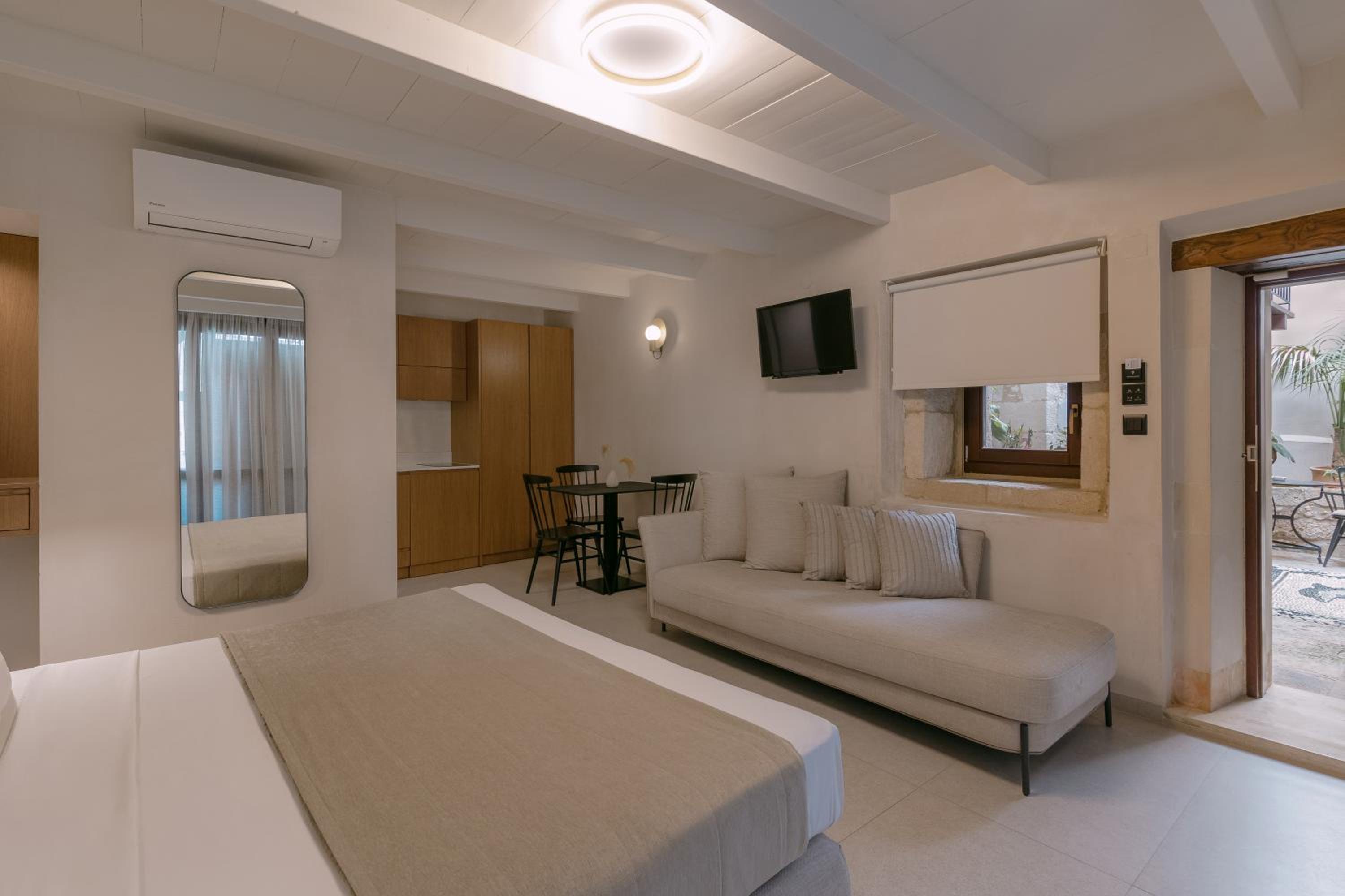 Superior Studio ground floor