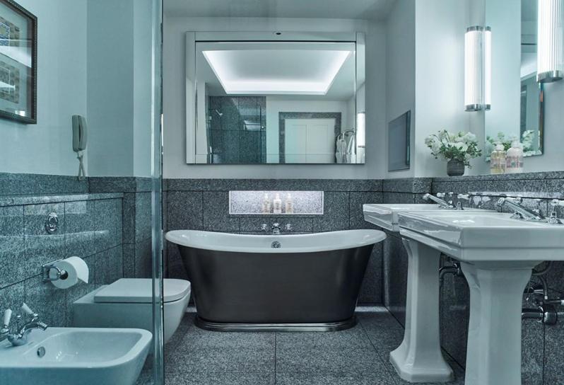 Luxury Junior Suite photo 3