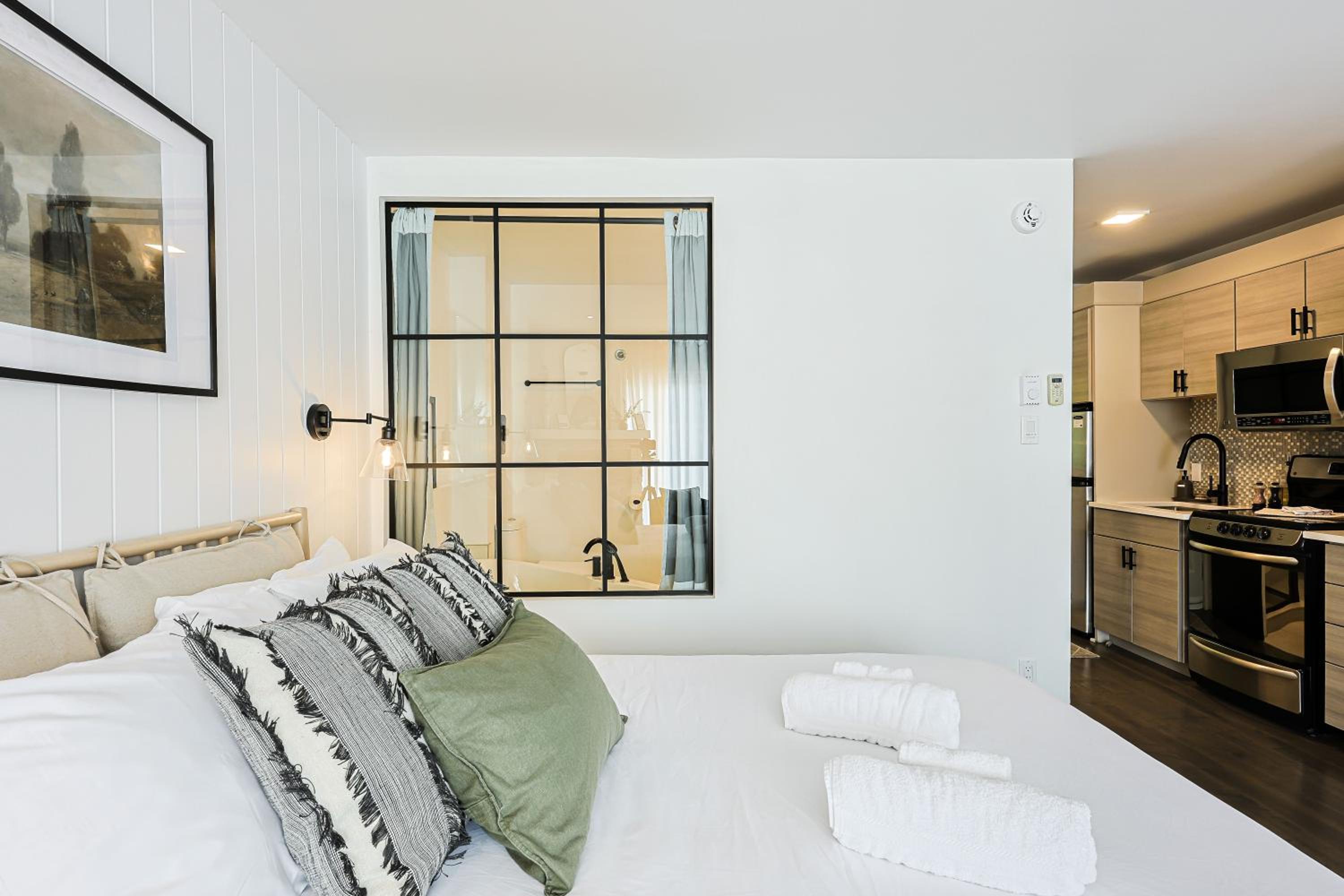 Studio with Sofa Bed photo 3