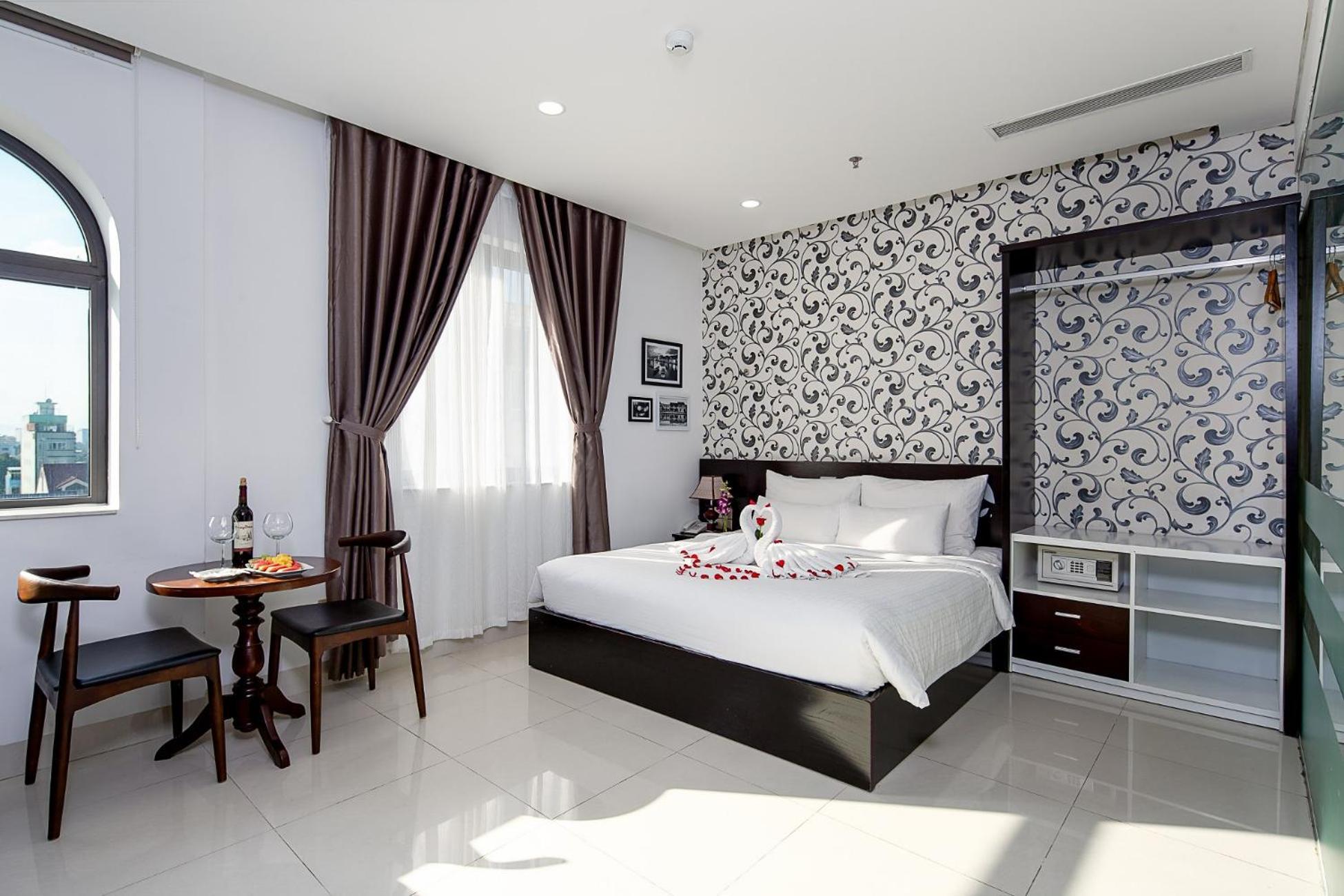Suite with City View