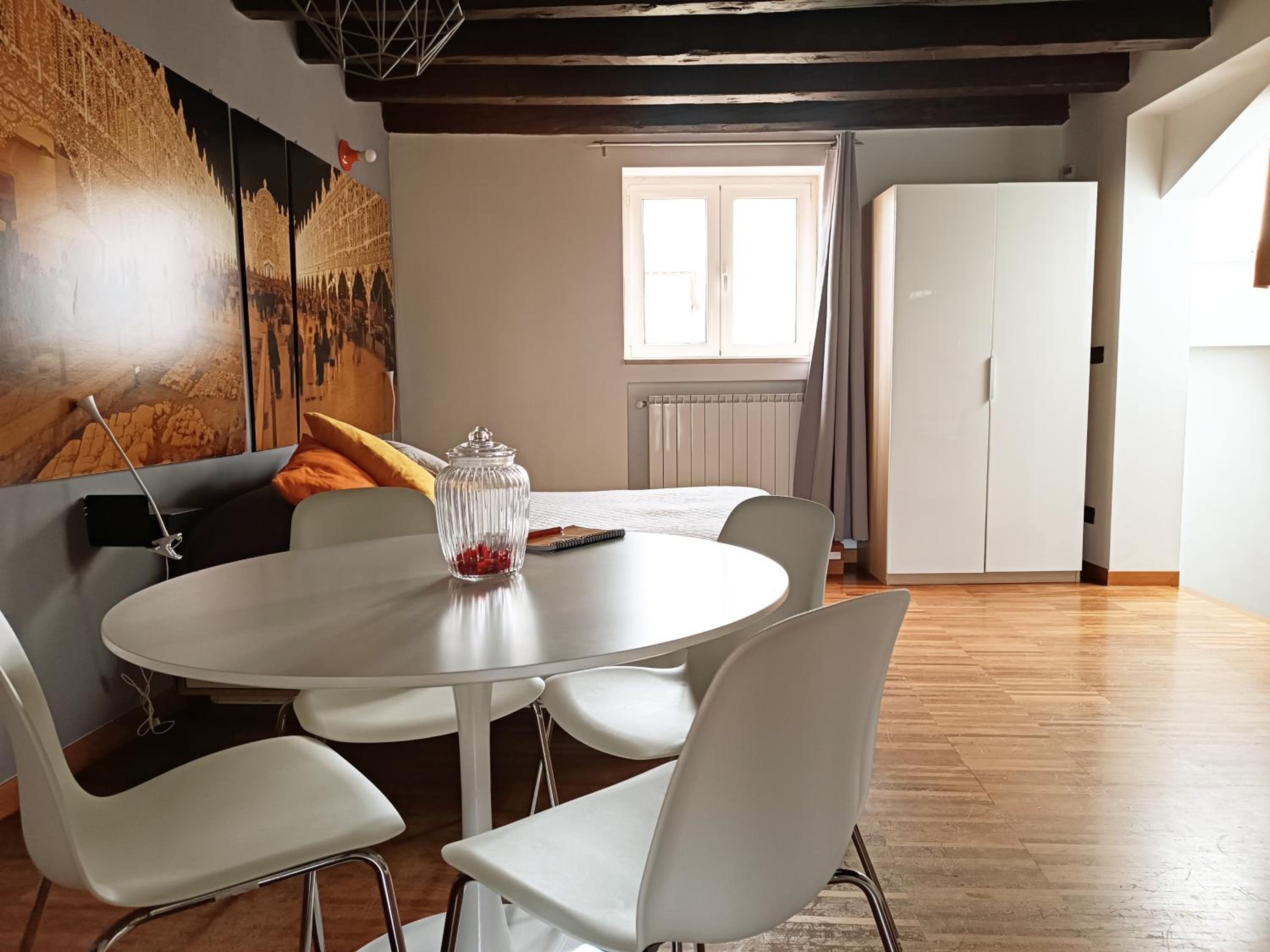 Apartment - Photo 5