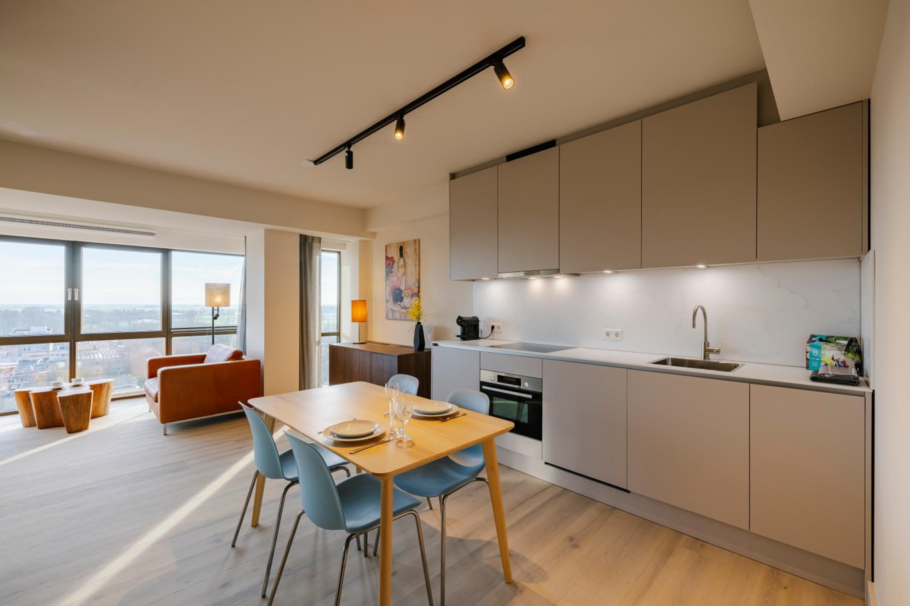 Premium Apartment with Bay Windows 50m2 photo 3