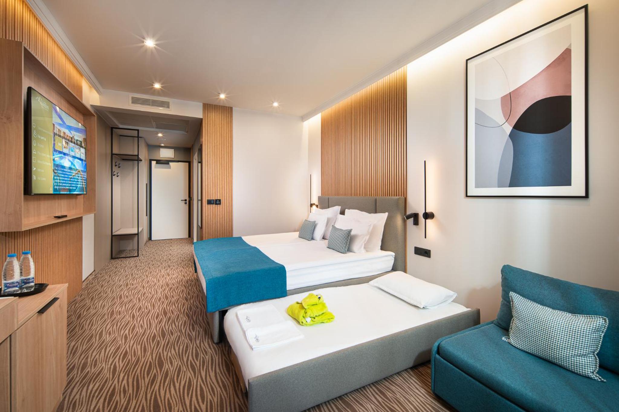 Deluxe Double Room (No Balcony)