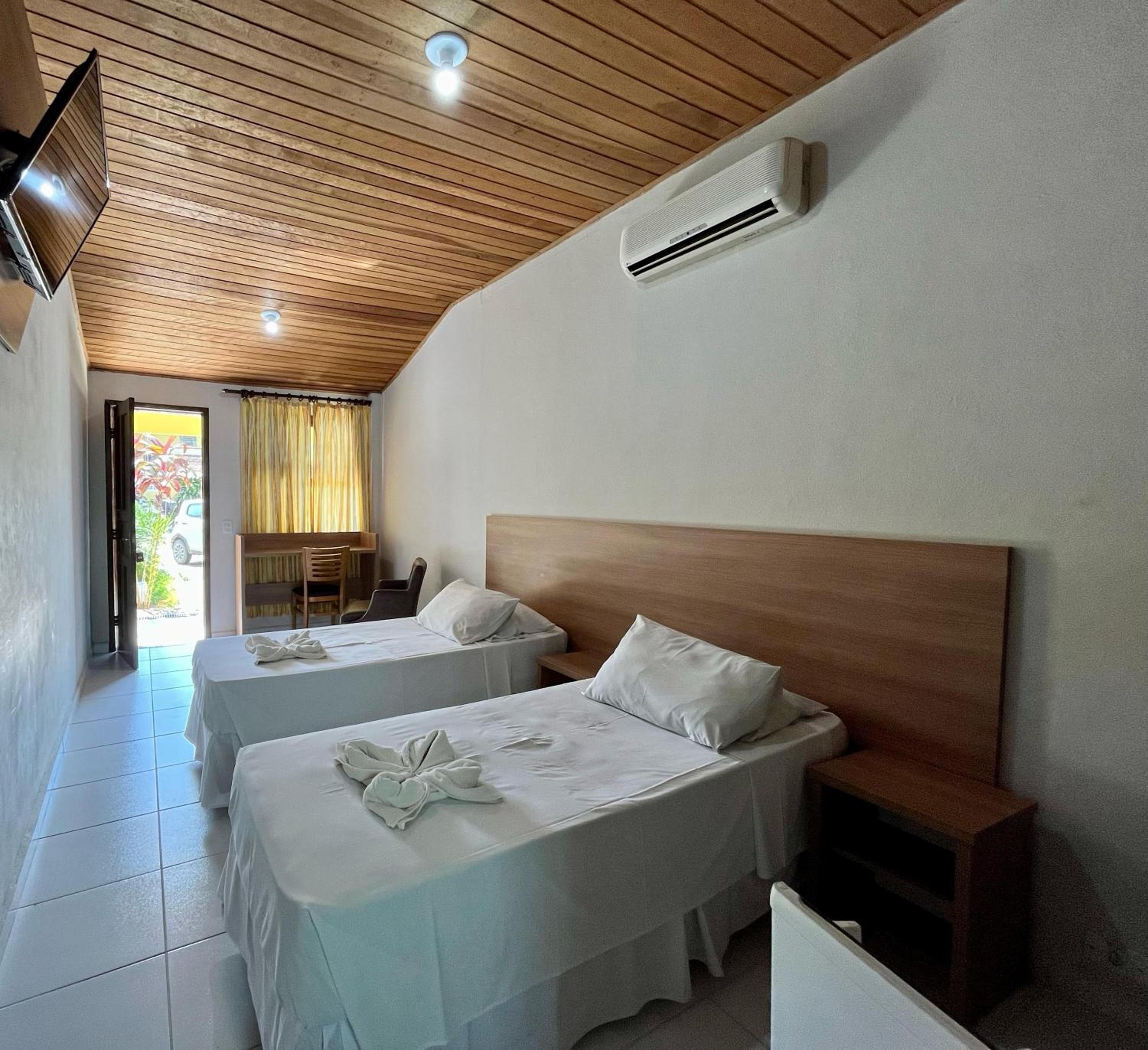 Double or Twin Room photo 3