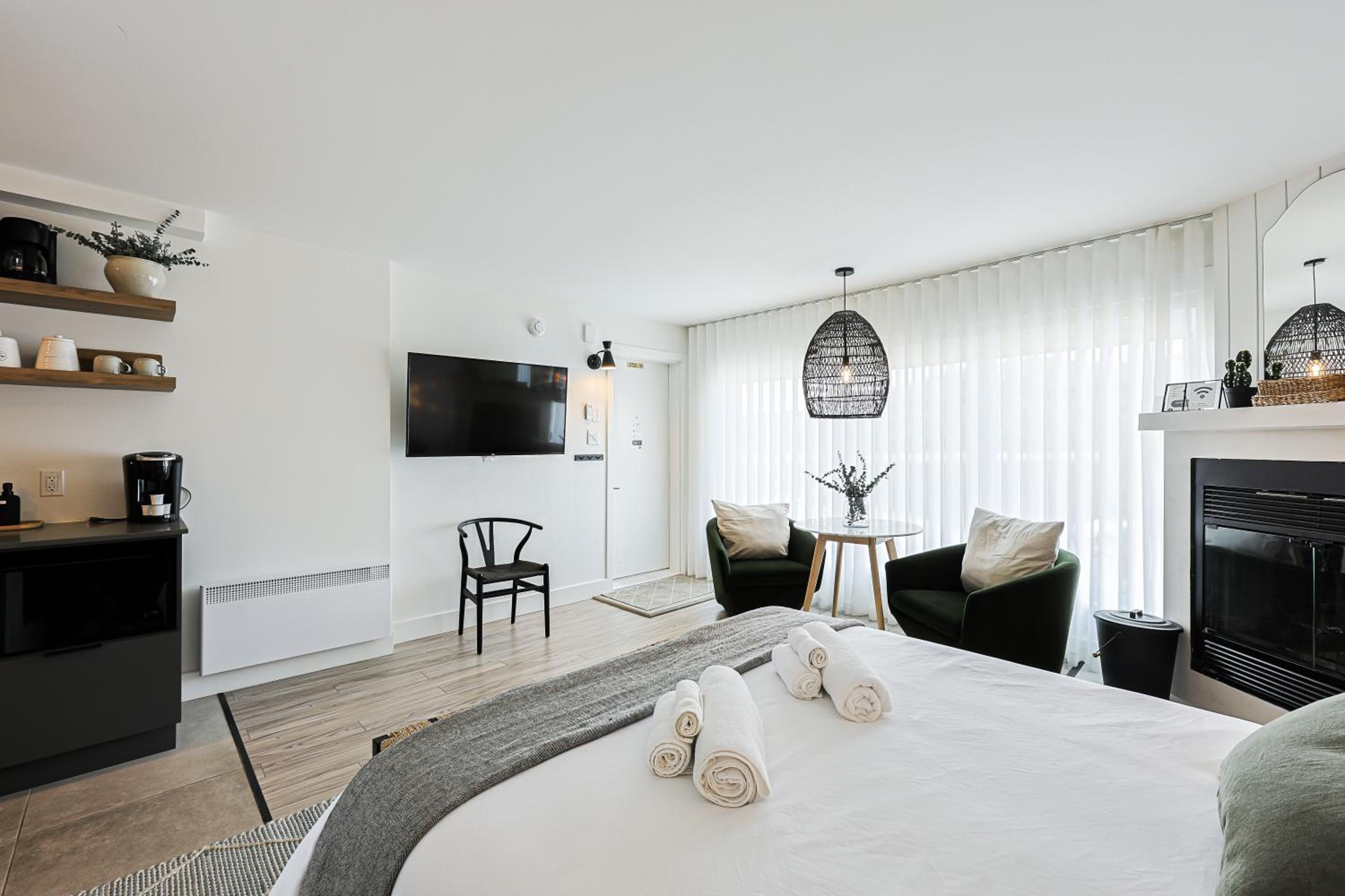 Queen Room with Spa Bath photo 2