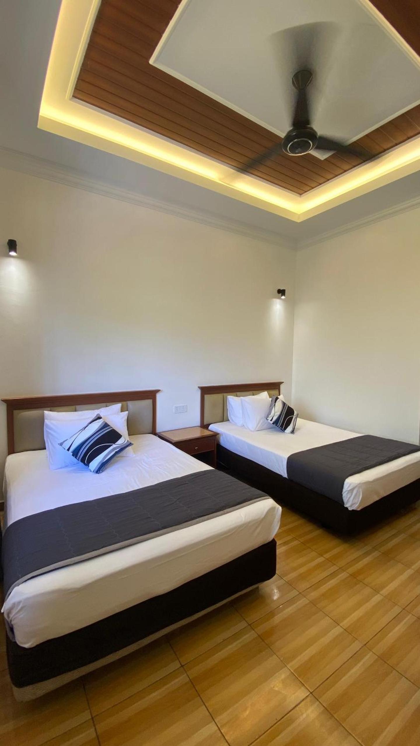 Double Room with Balcony and Sea View photo 3