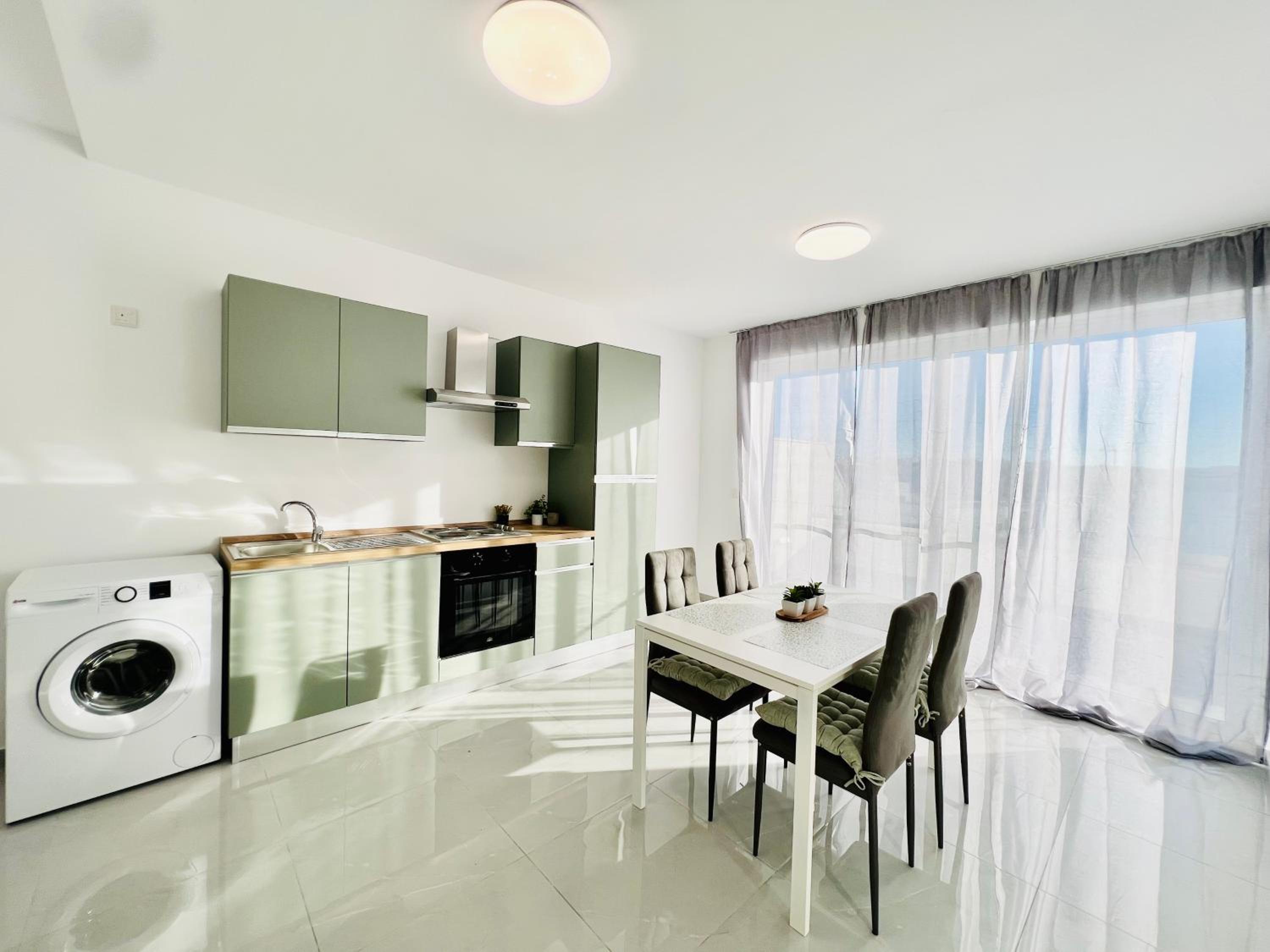 One-Bedroom Apartment with Terrace photo 1