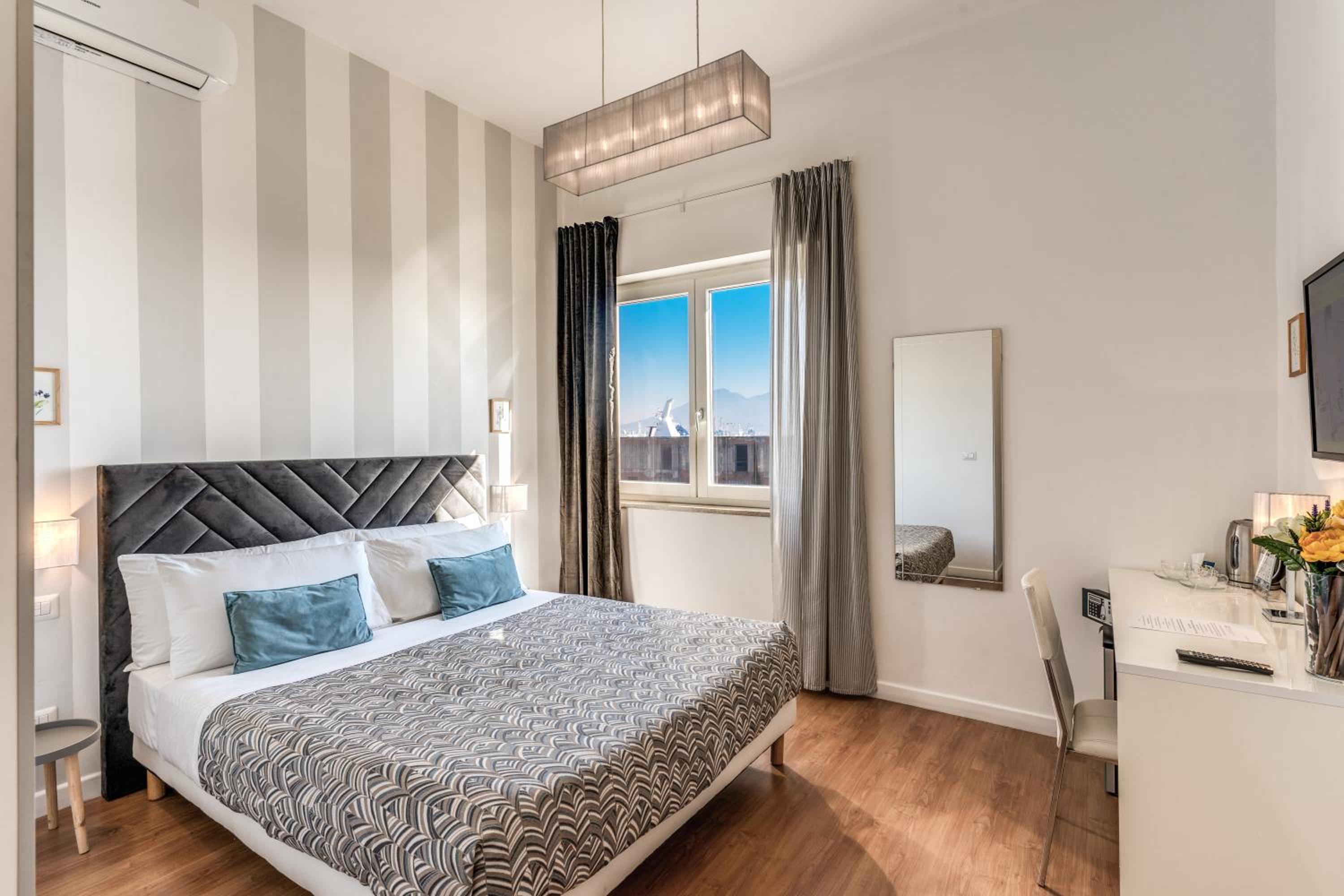 Deluxe Double Room with Sea View