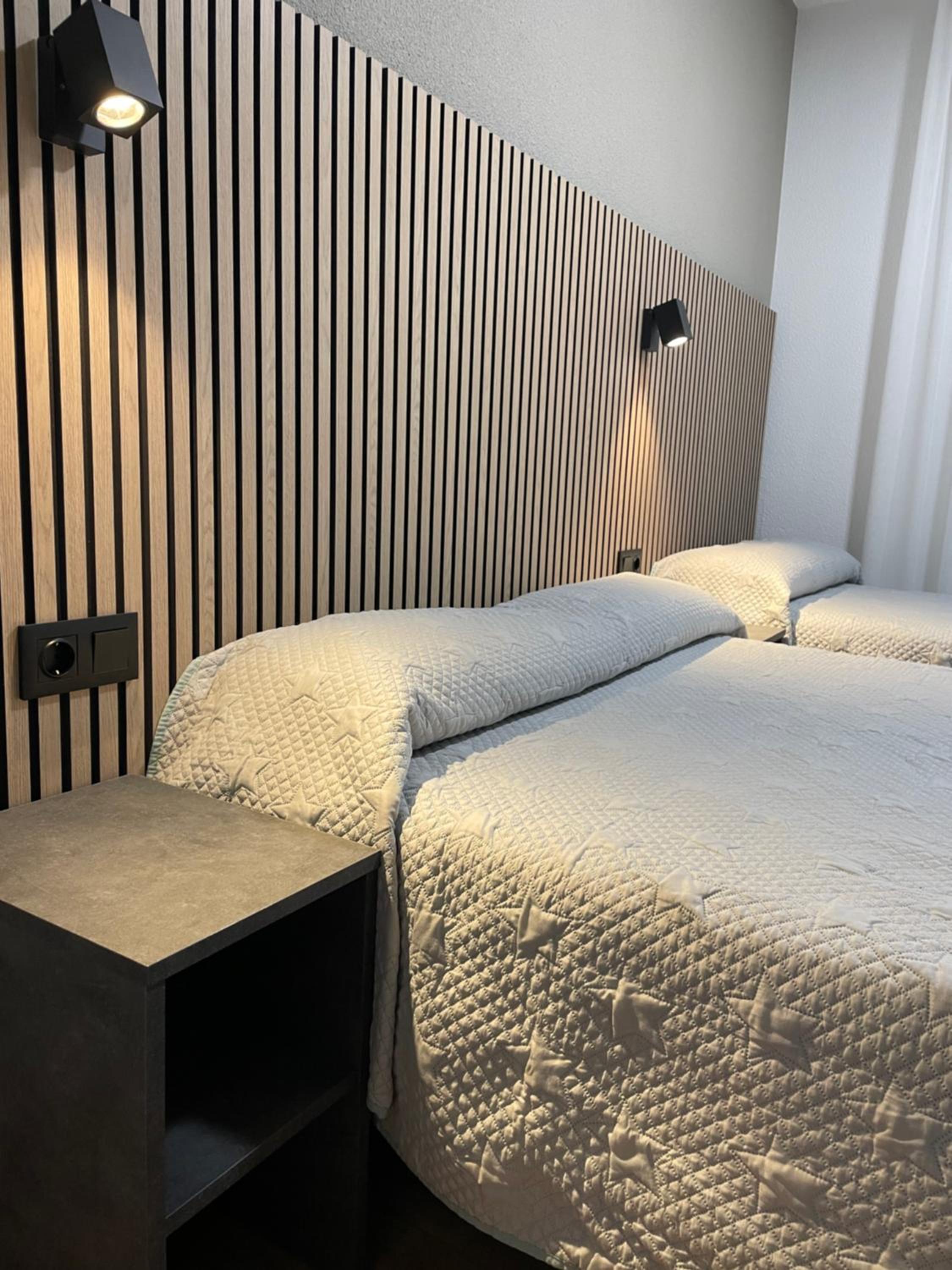 Double or Twin Room photo 3