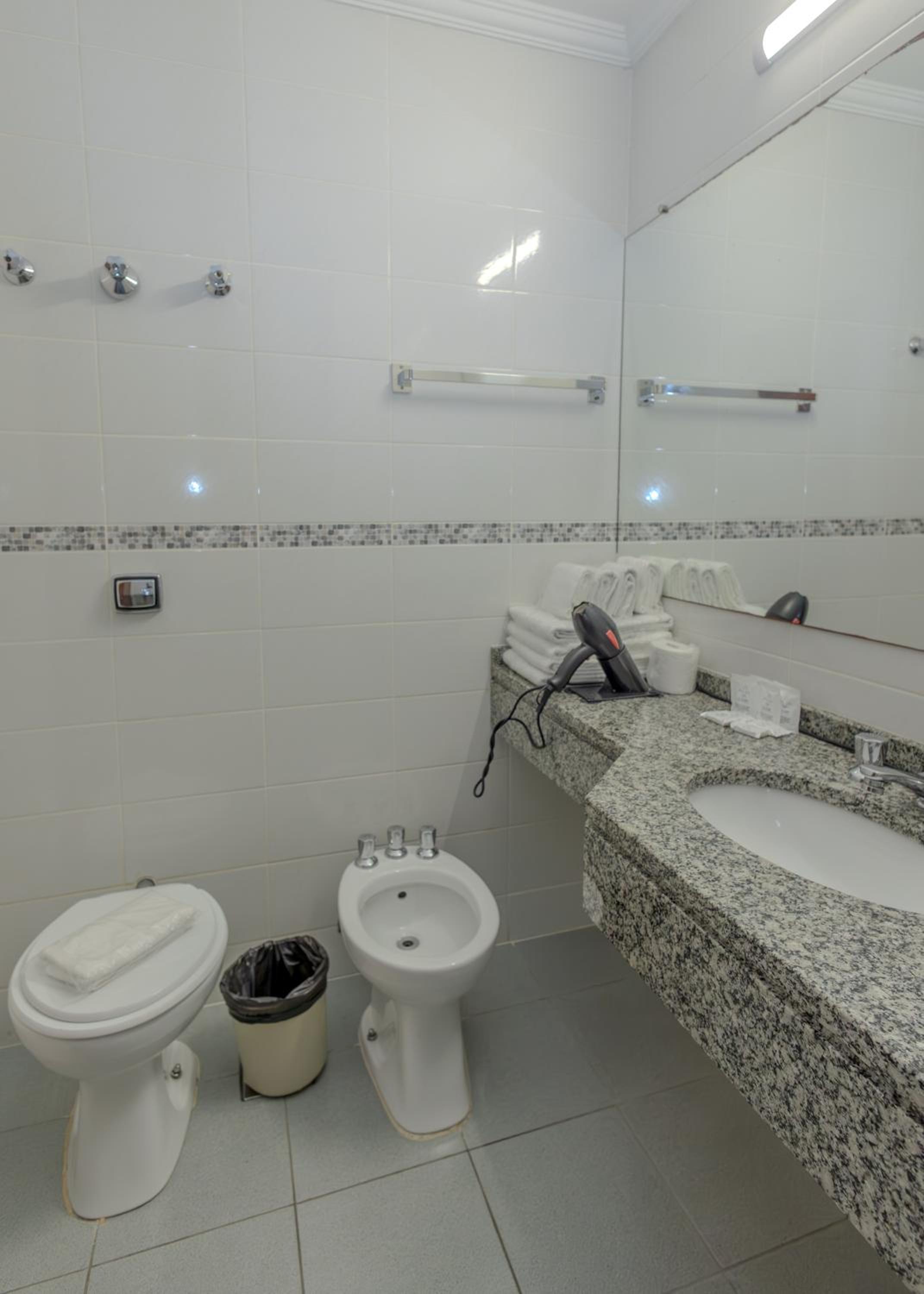 Standard Double Room - Photo 3