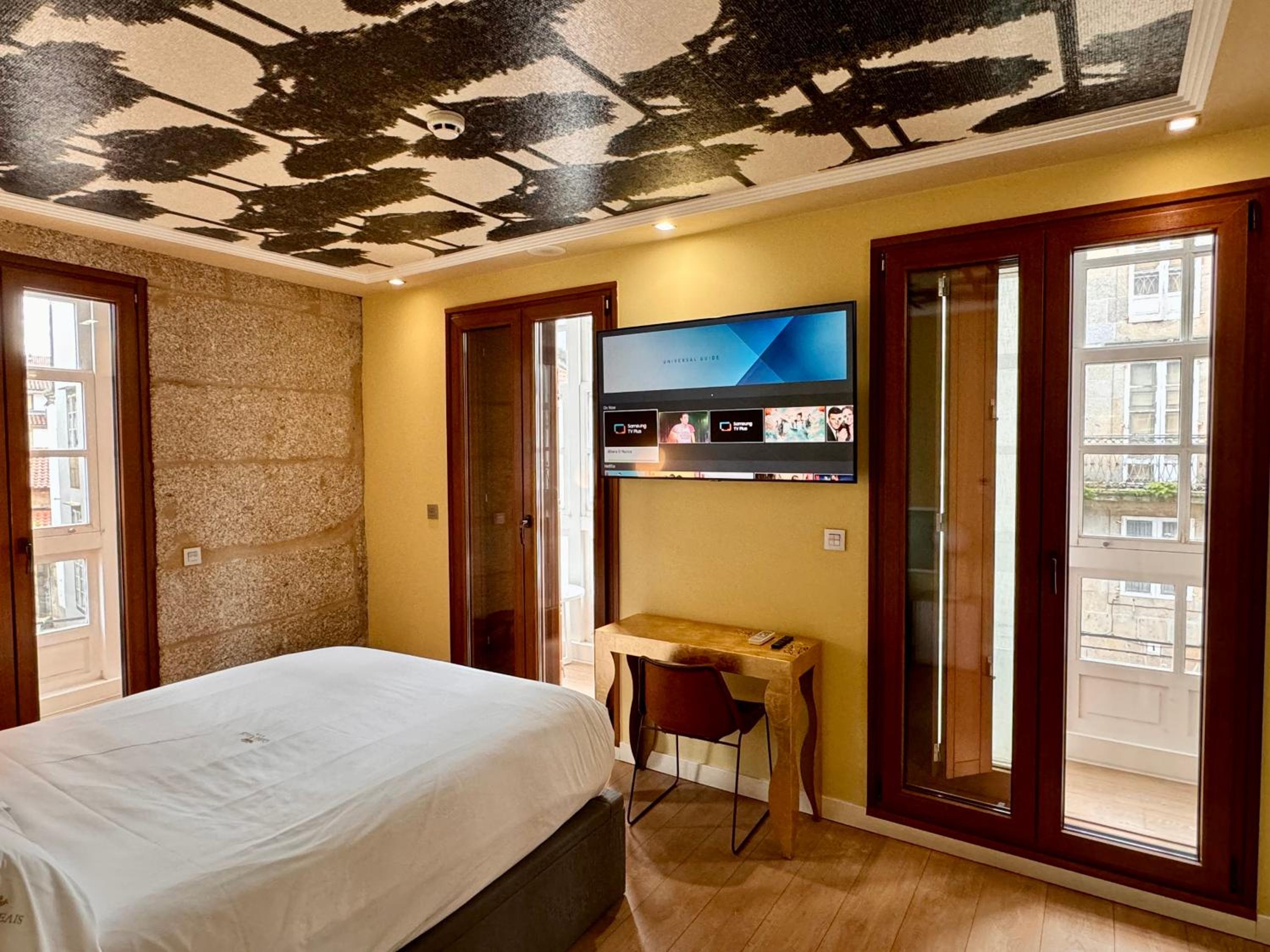 Habitación Doble Deluxe con Balcón o Galería