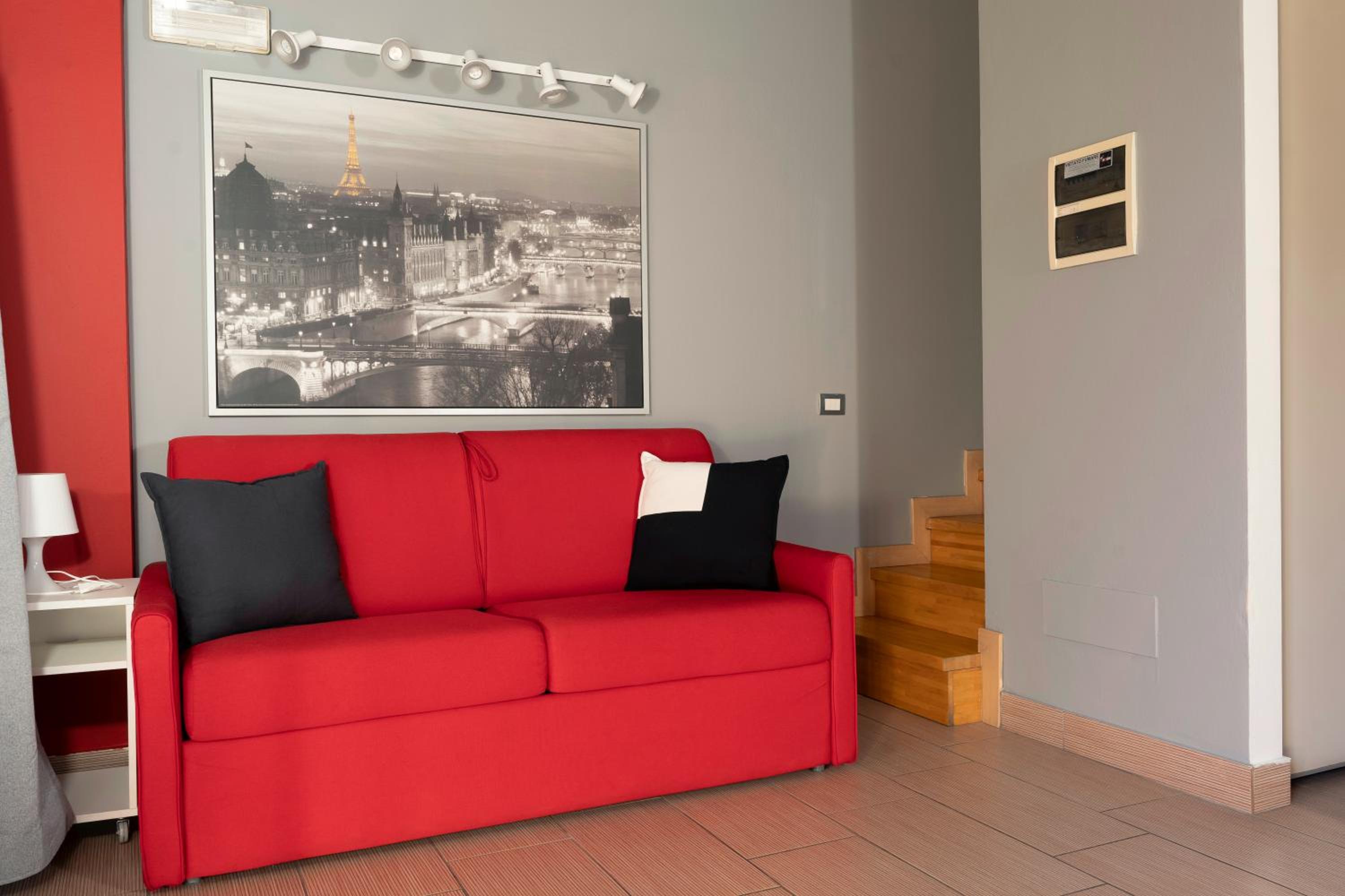 One-Bedroom Apartment - Split Level (2 adults)  photo 3