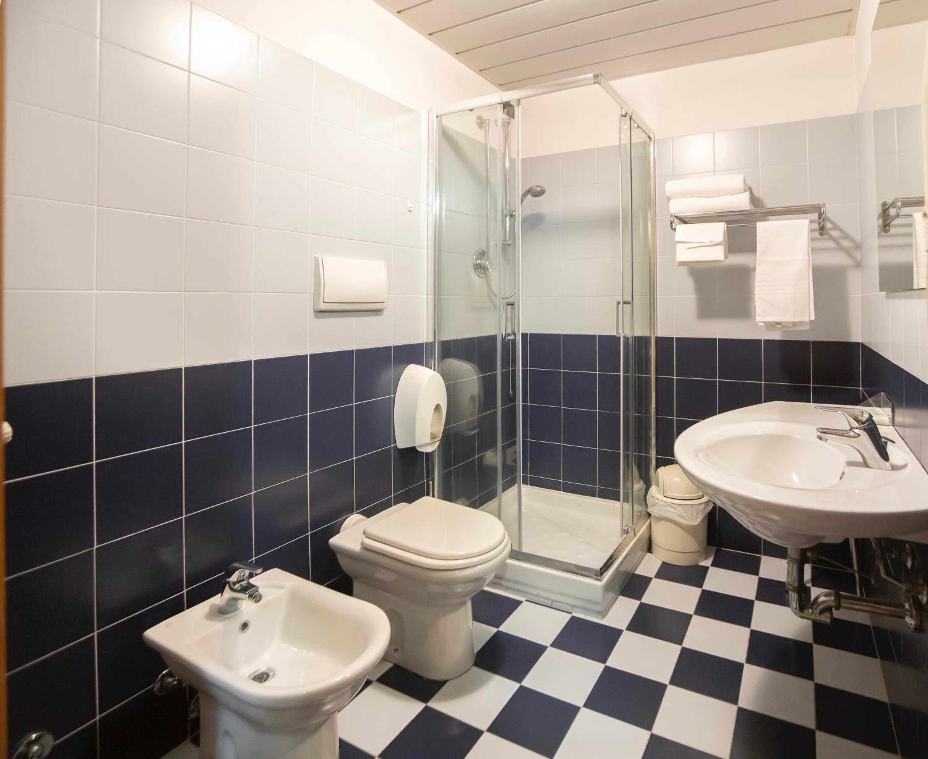 Classic Double or Twin Room photo 2