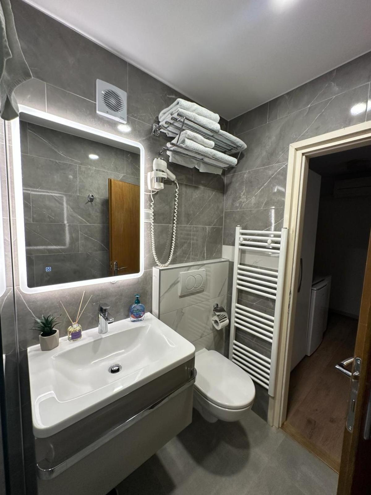 Triple Room - Photo 20