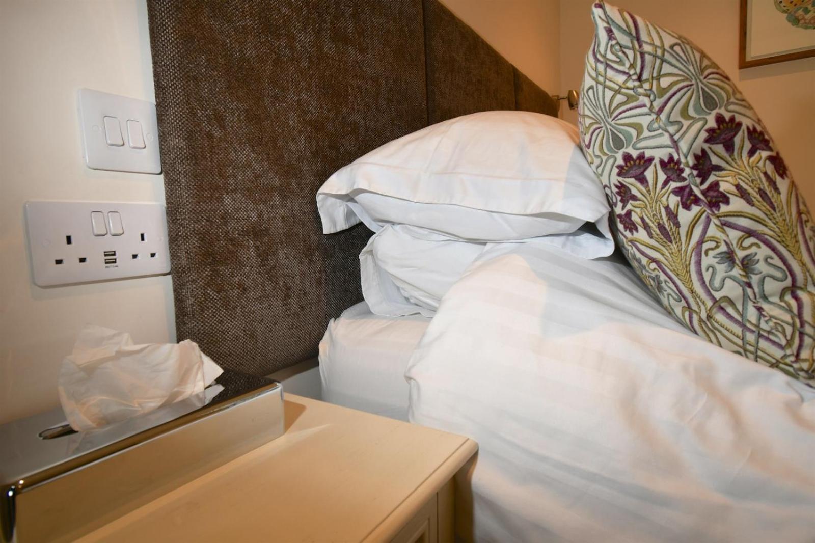 Double Room with Private External Bathroom photo 3