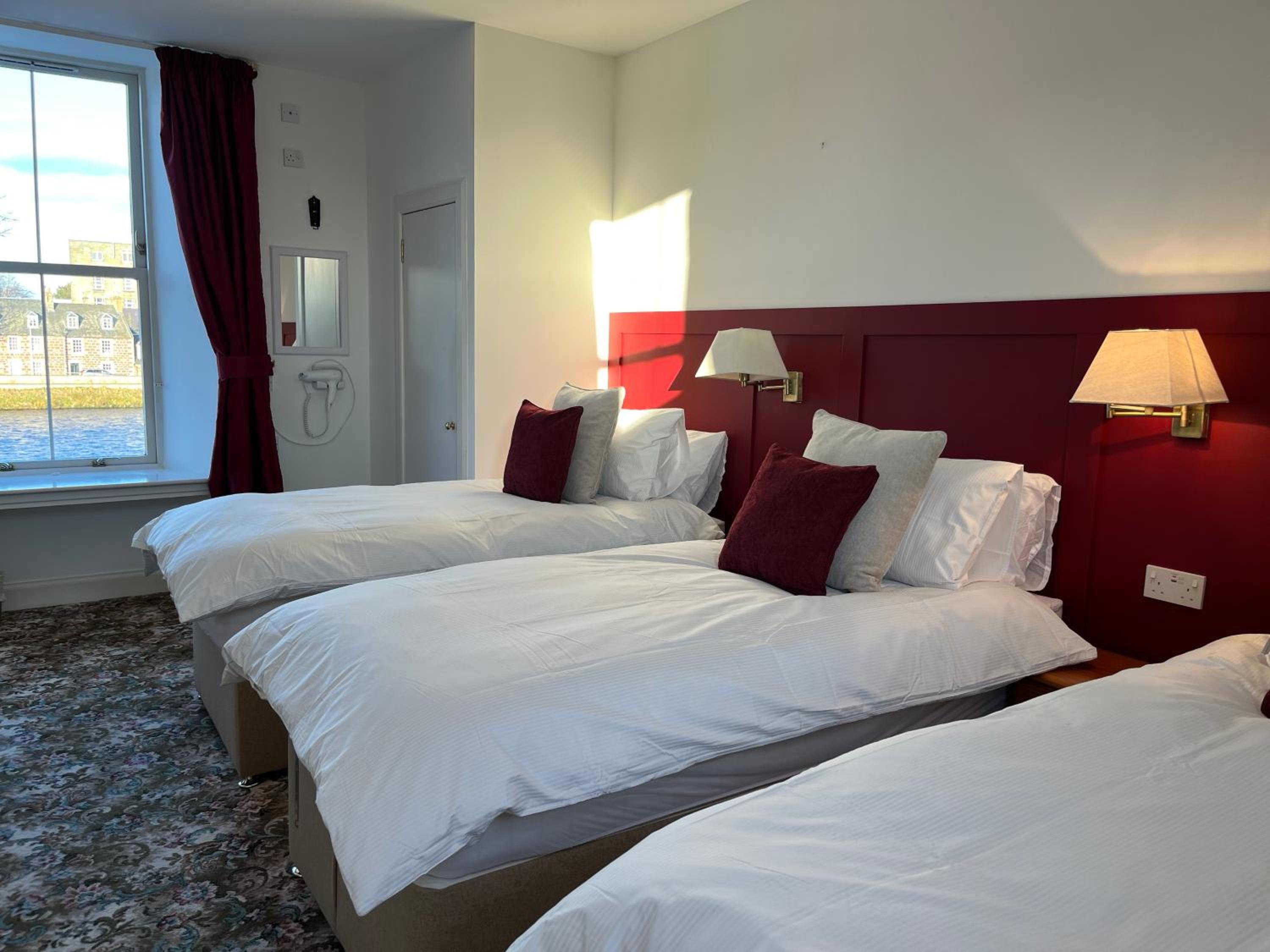 Triple Room with Lake View photo 3