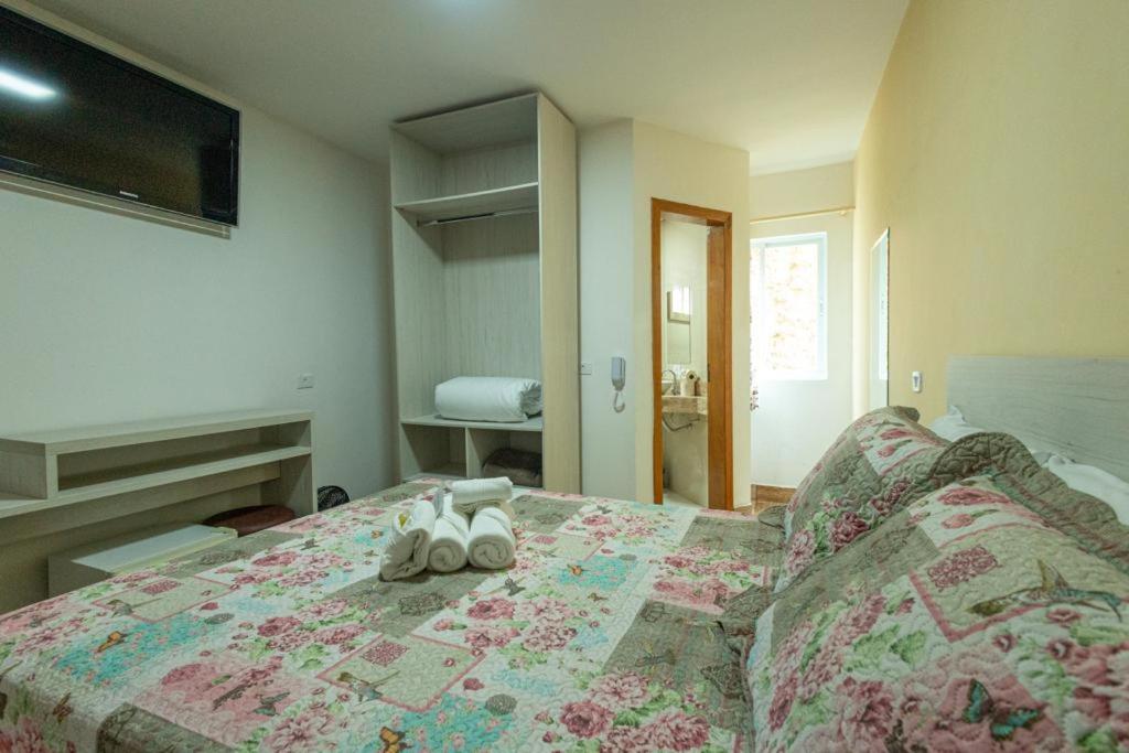 Standard Double Room photo 2