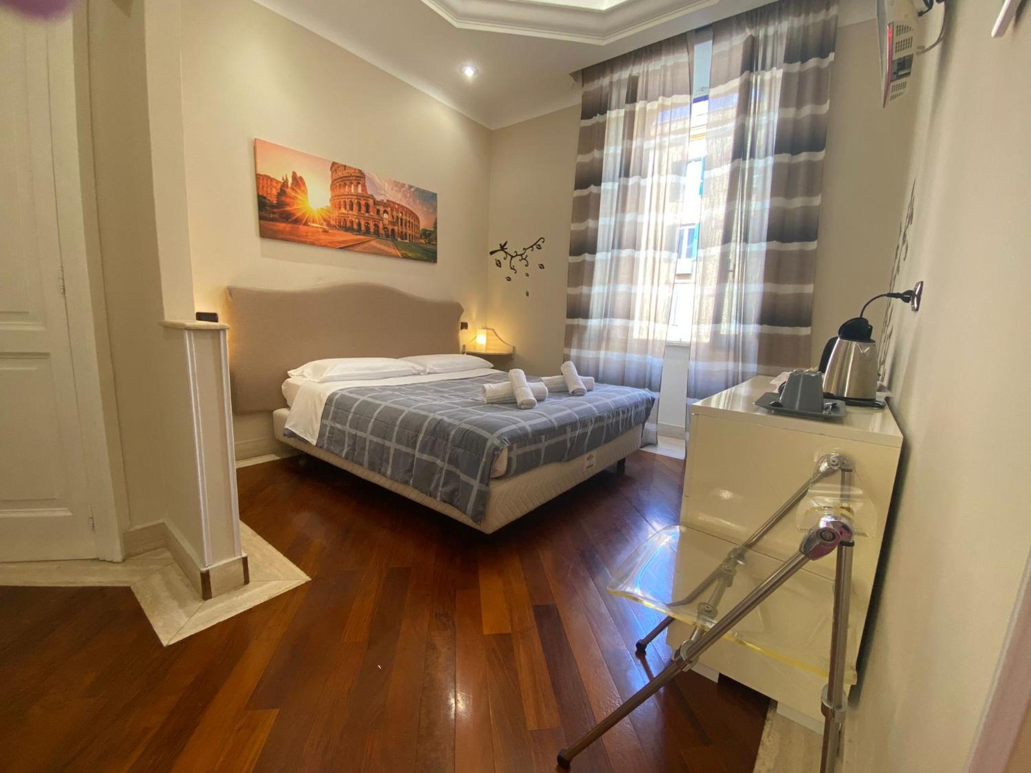 Double Room with Private Bathroom photo 3