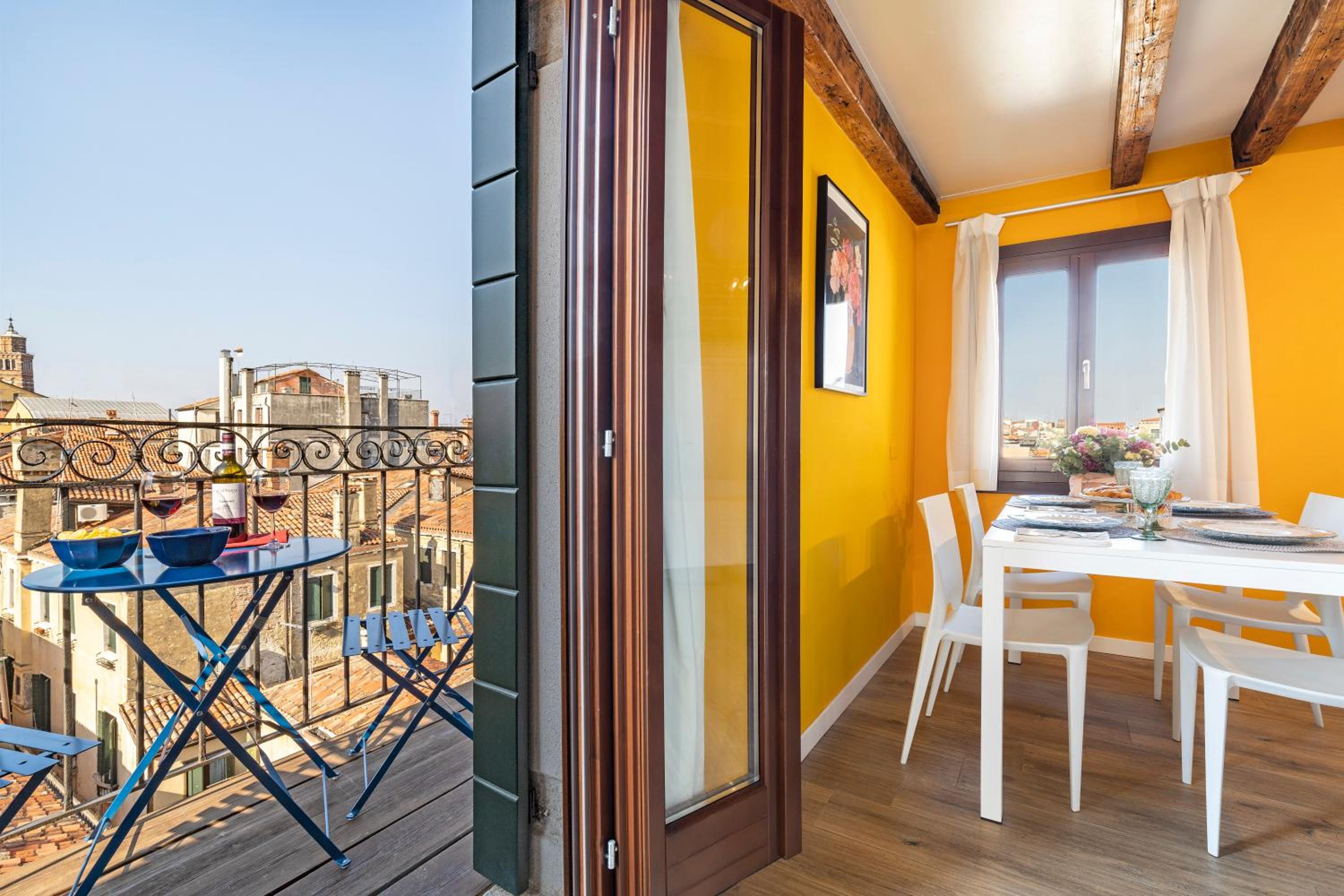 Penthouse Apartment photo 2