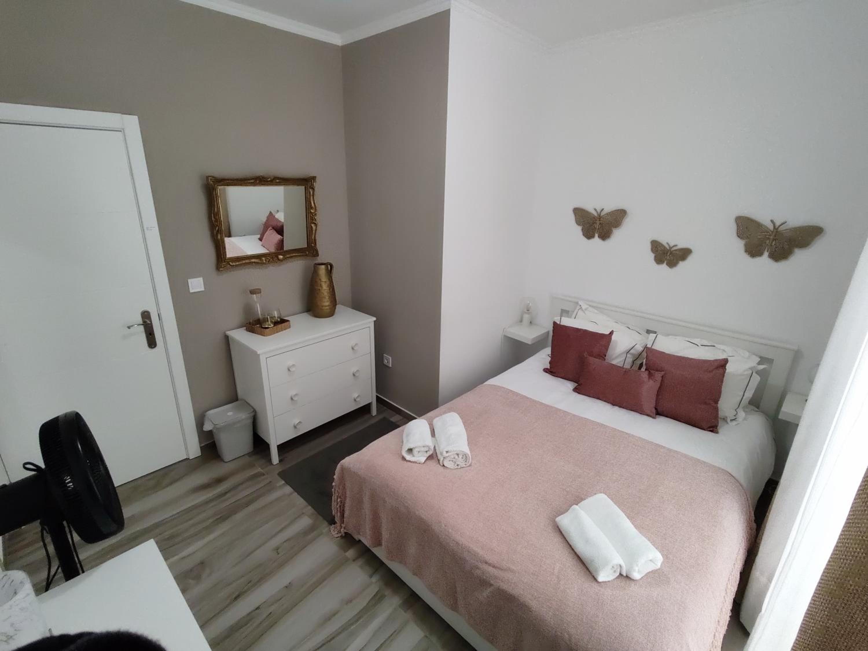 Economy Double Room photo 1