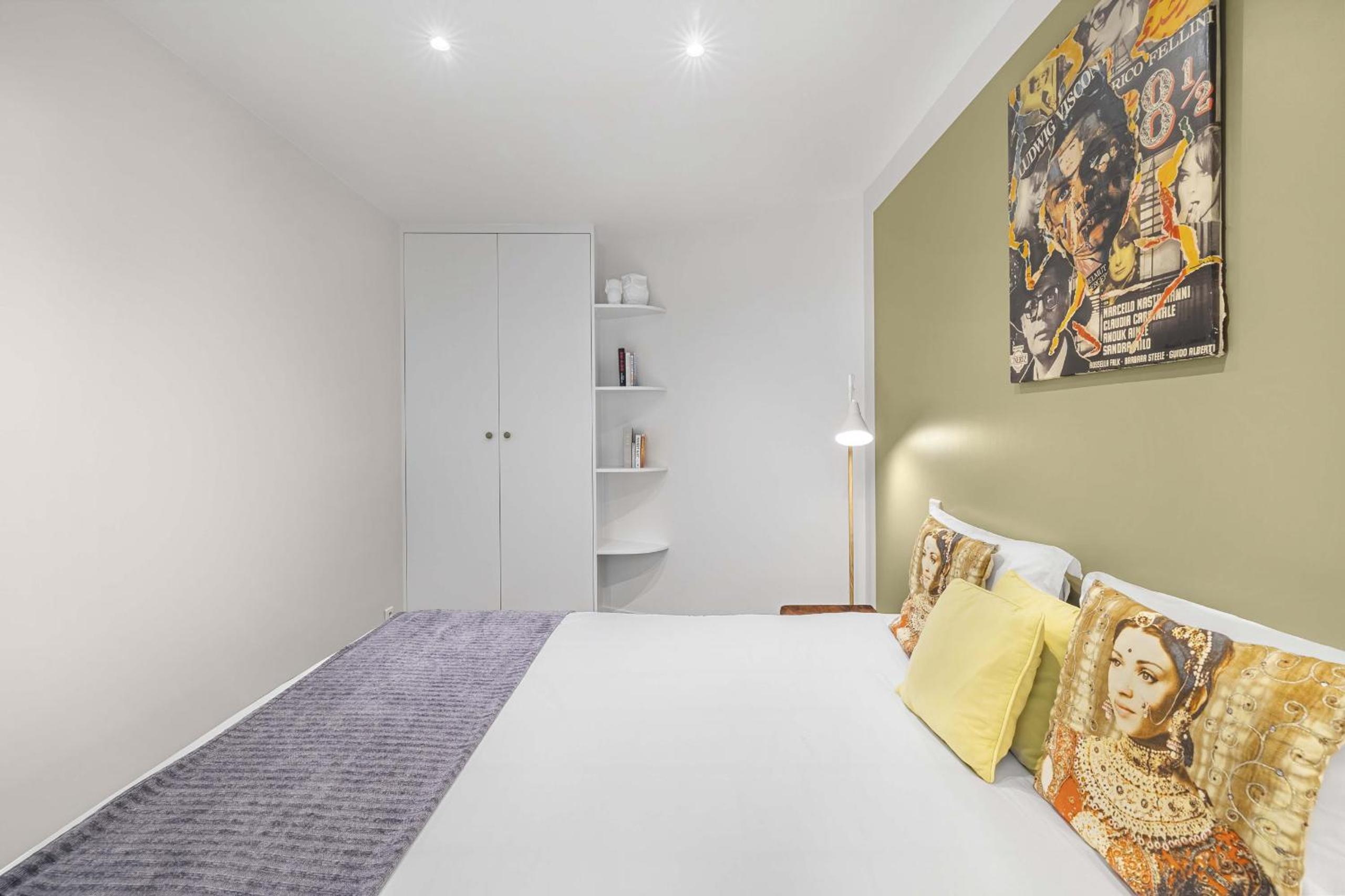 One-Bedroom Apartment photo 3