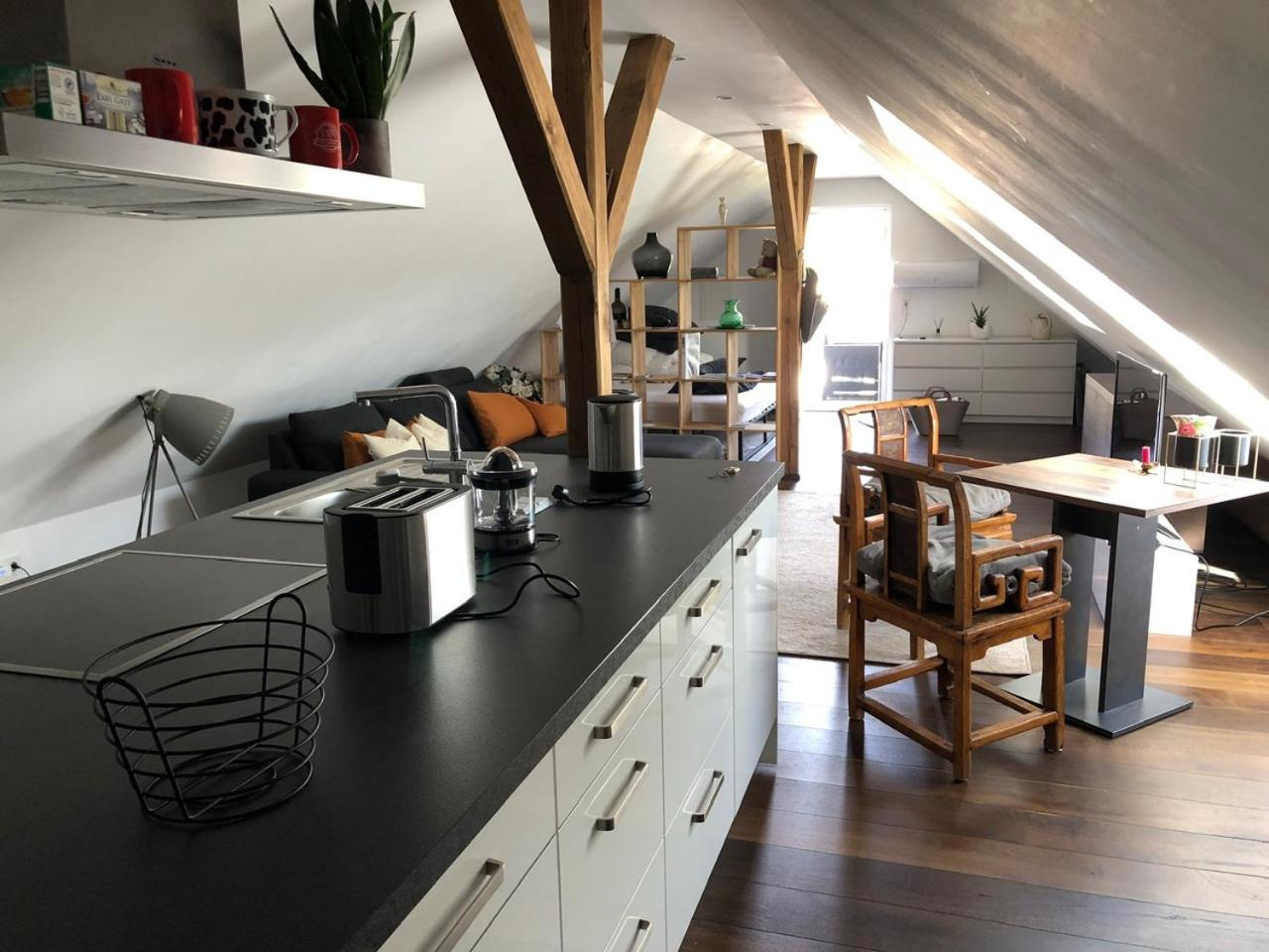 Studio with Lake View photo 2