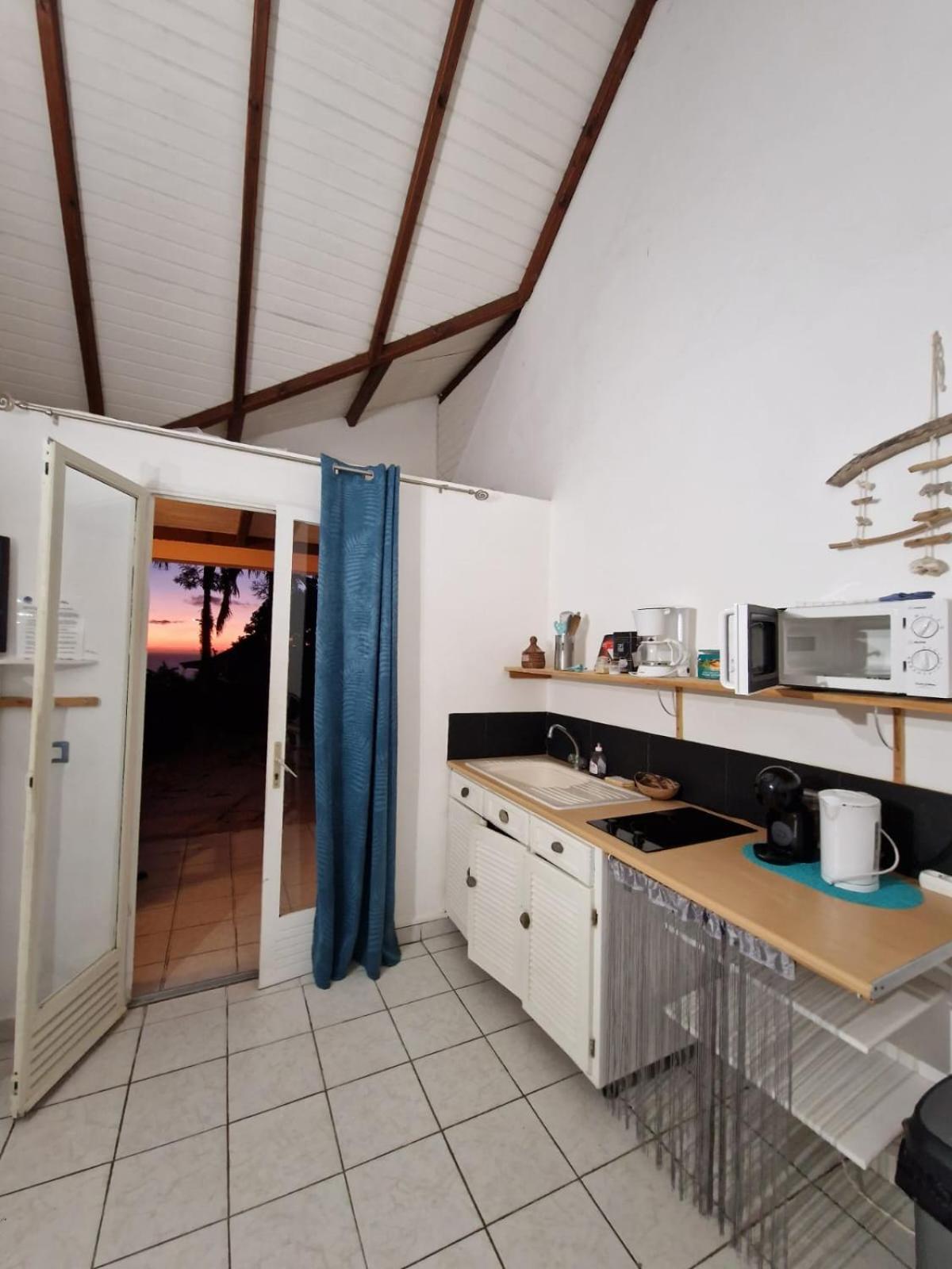One-Bedroom House - Photo 6