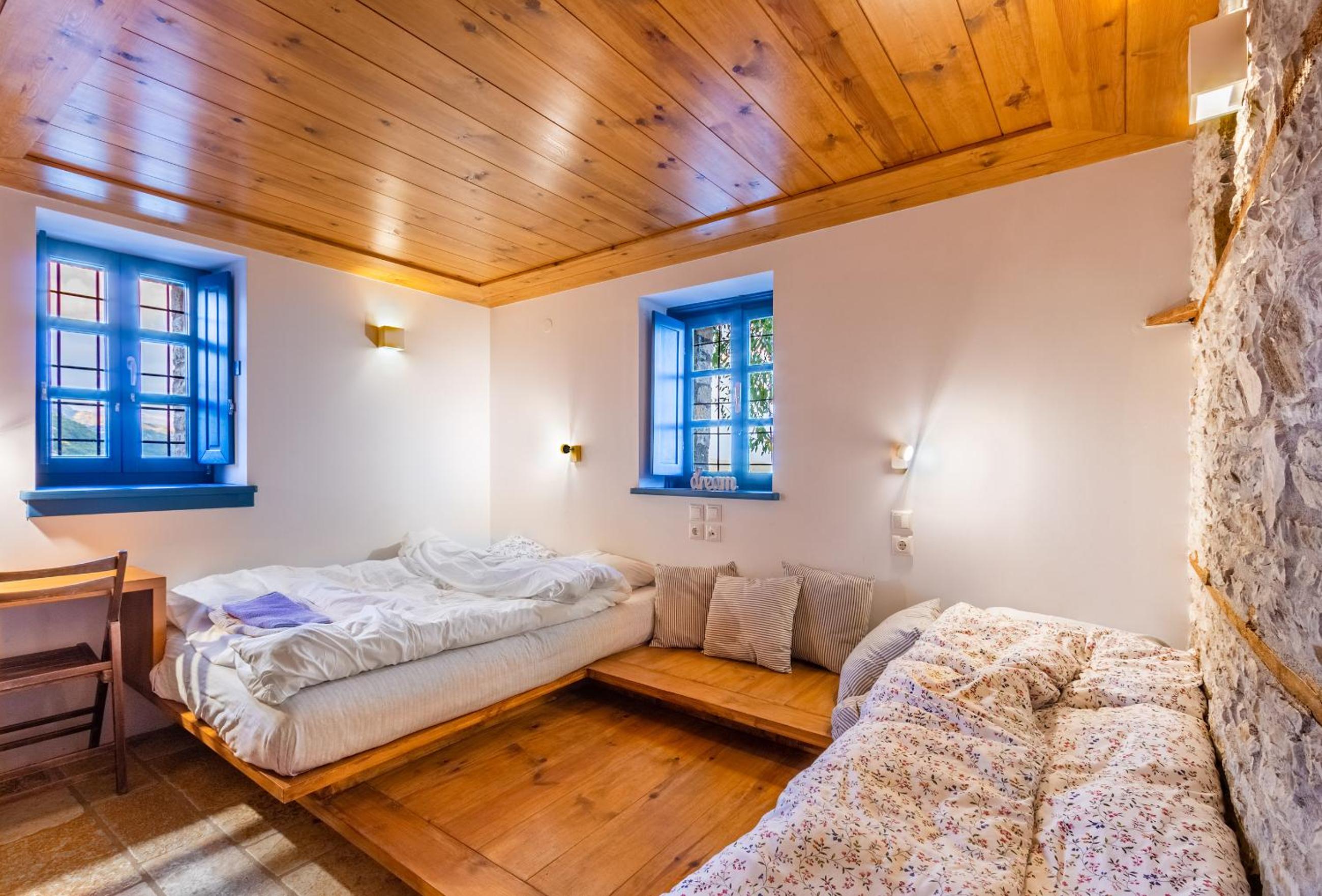 Triple Room with Private Bathroom - Photo 1